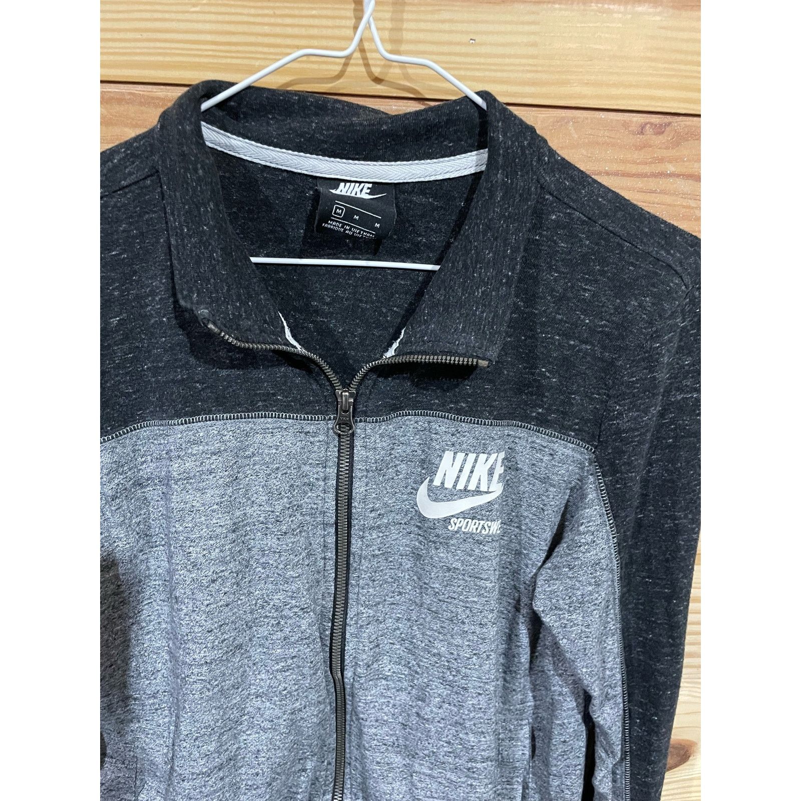 Nike Women's Nike Gym Vintage Track Jacket, size M Size M / US 6-8 / IT 42-44 - 3 Thumbnail