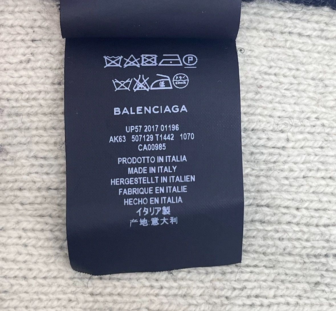 Balenciaga Balenciaga Black Long Sleeve Wool Camel Hair sweater Size US S / EU 44-46 / 1 - 7 Thumbnail