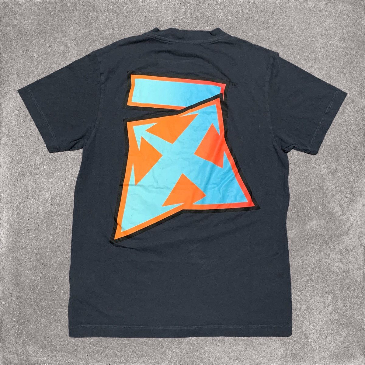 Off-White Off White Medium Thunder Arrows Charcoal Tee Virgil Abloh Size US M / EU 48-50 / 2 - 1 Thumbnail