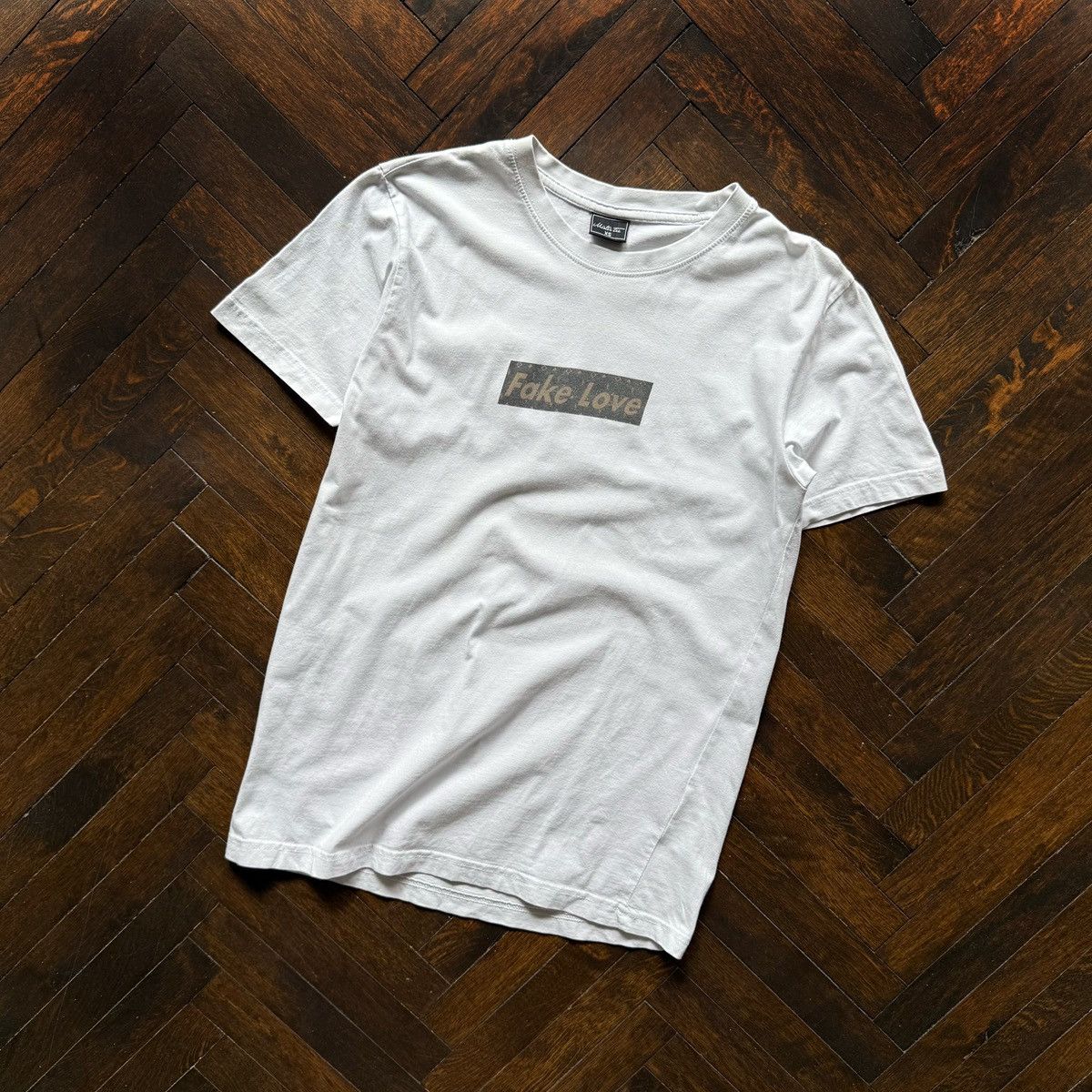 Other Mister Tee Fake Love Print Mens White Short Sleeve T-Shirt Size US XS / EU 42 / 0 - 1 Thumbnail