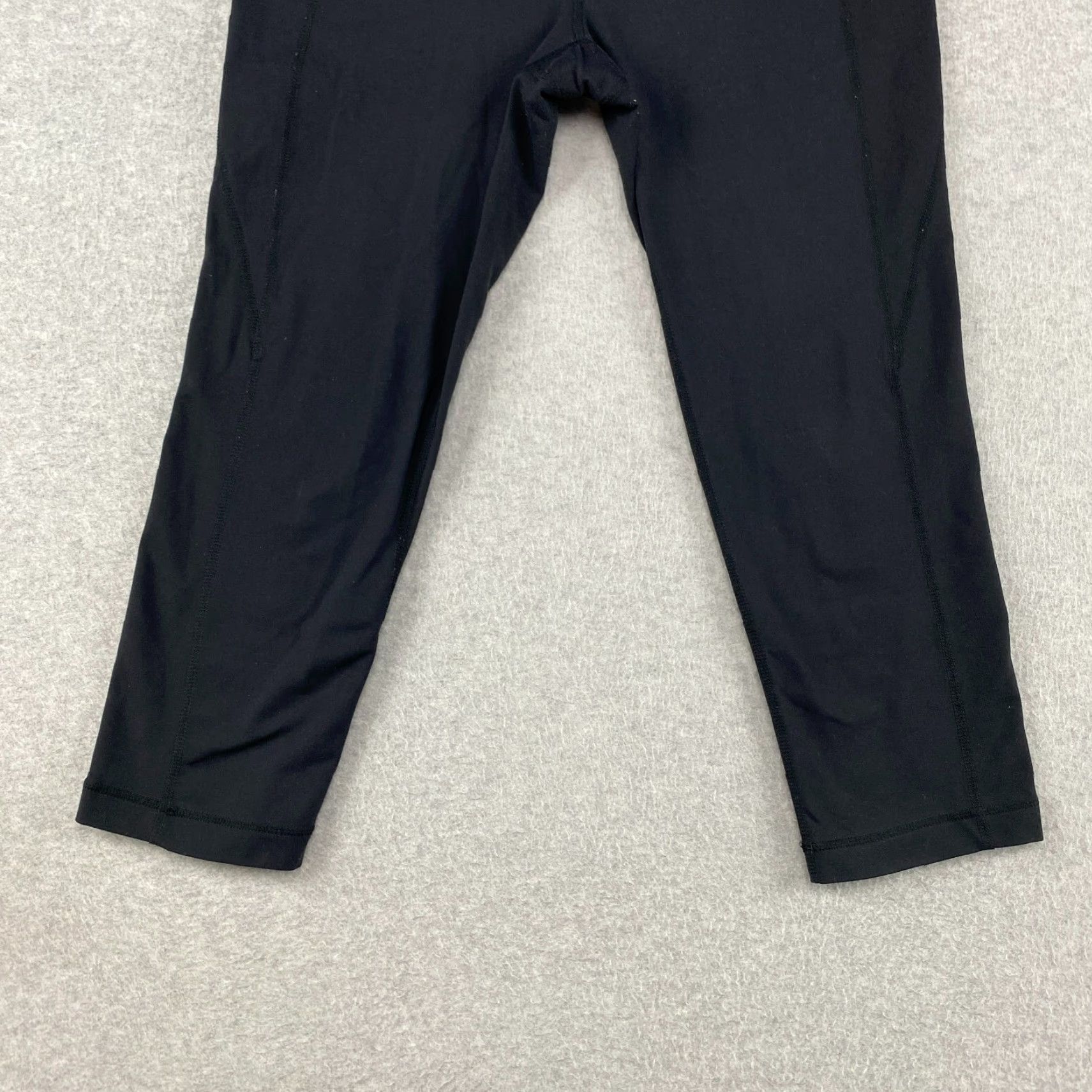 Athleta Athleta Revelation Capri Pants Womens Medium Black Pull On Stretch Active Size 32" / US 10 / IT 46 - 3 Thumbnail