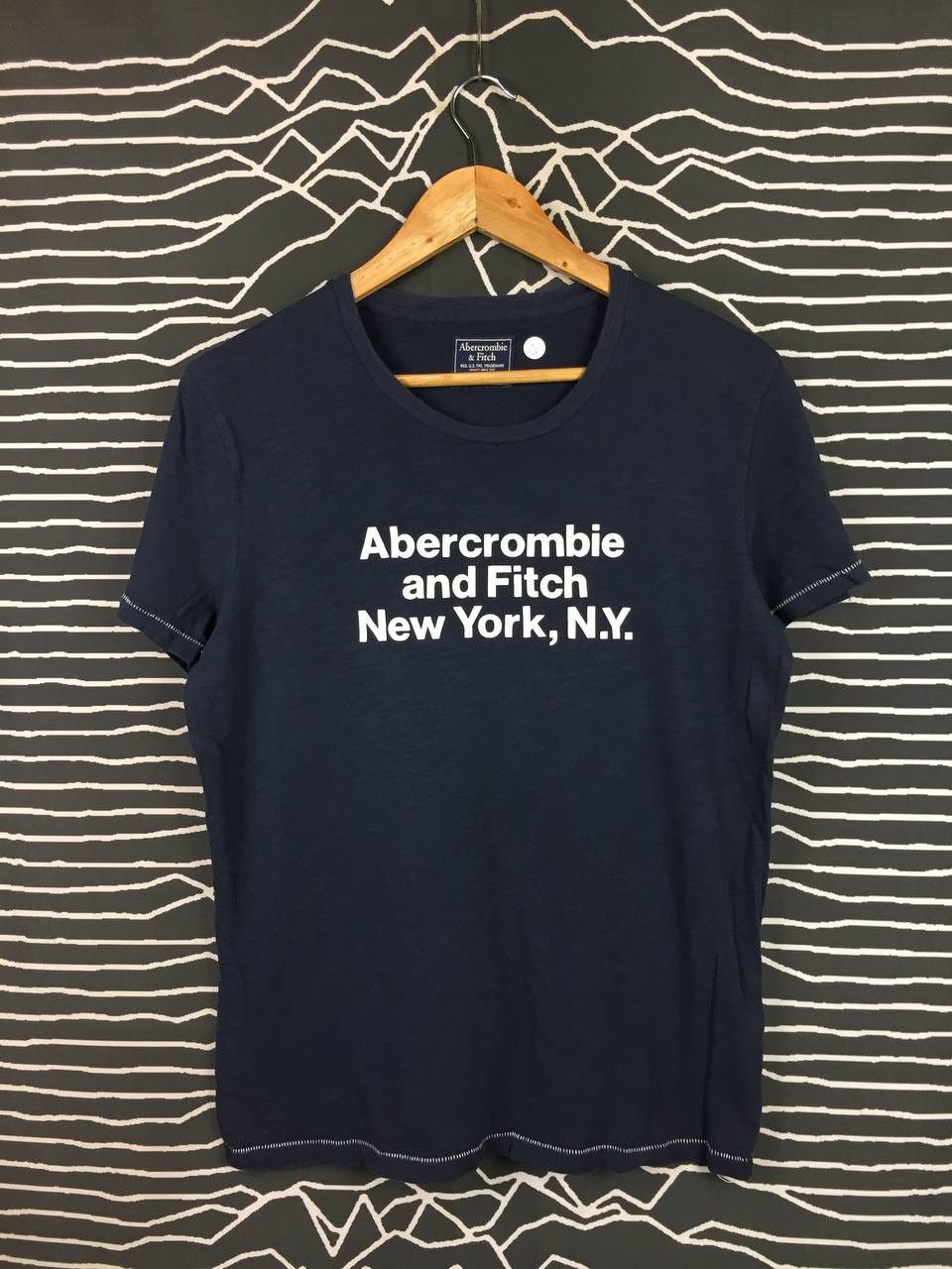 Abercrombie & Fitch Abercrombie & Fitch New York Classic Logo Spell Out Tee Size US XS / EU 42 / 0 - 1 Thumbnail