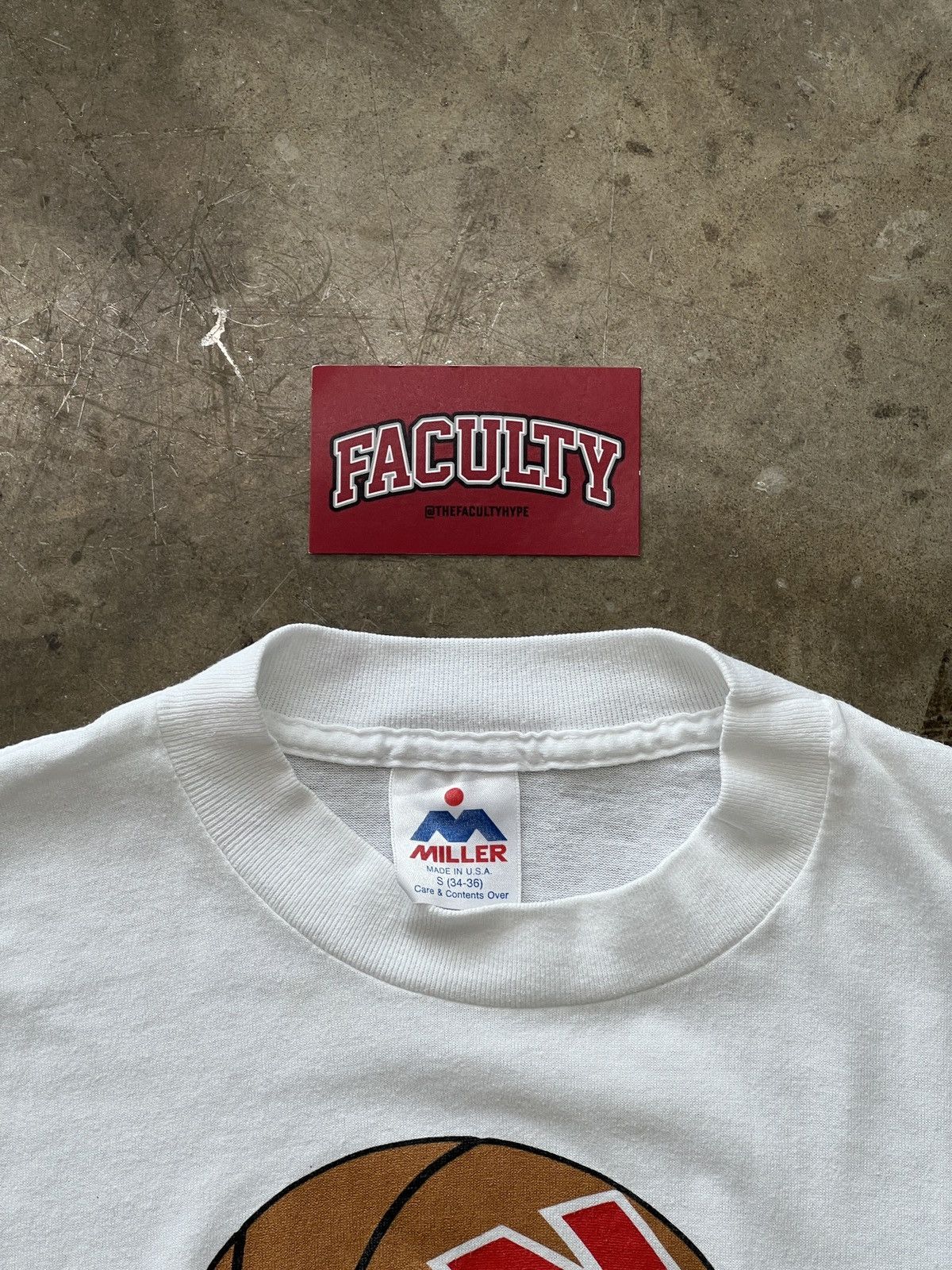 NCAA × Vintage Vintage Nebraska Huskers Basketball Tee Sz. Small Size US S / EU 44-46 / 1 - 3 Thumbnail