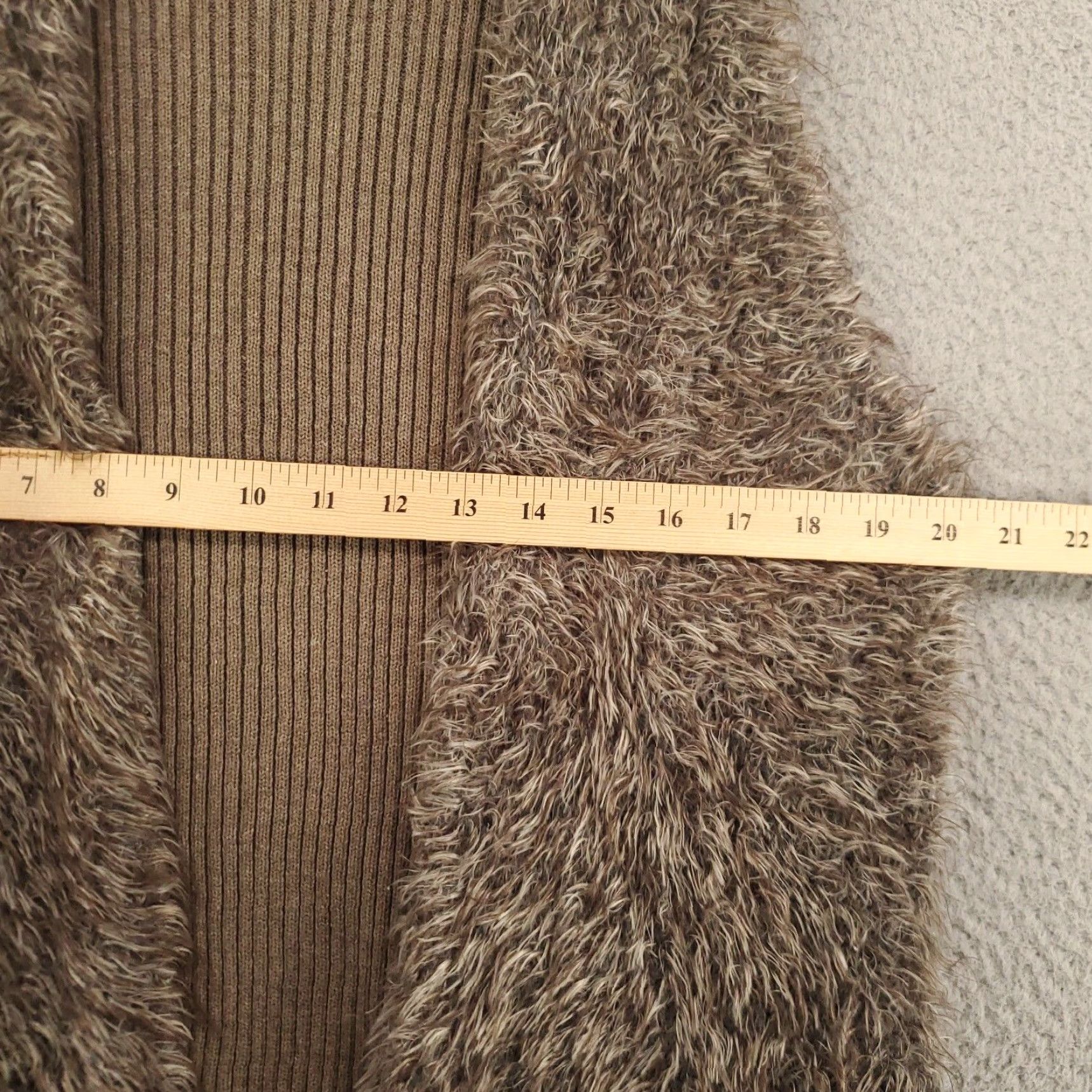 Vintage CAbi Brown Faux Fur Vest Womens Medium Open Front Casual Cardigan Size M / US 6-8 / IT 42-44 - 5 Thumbnail