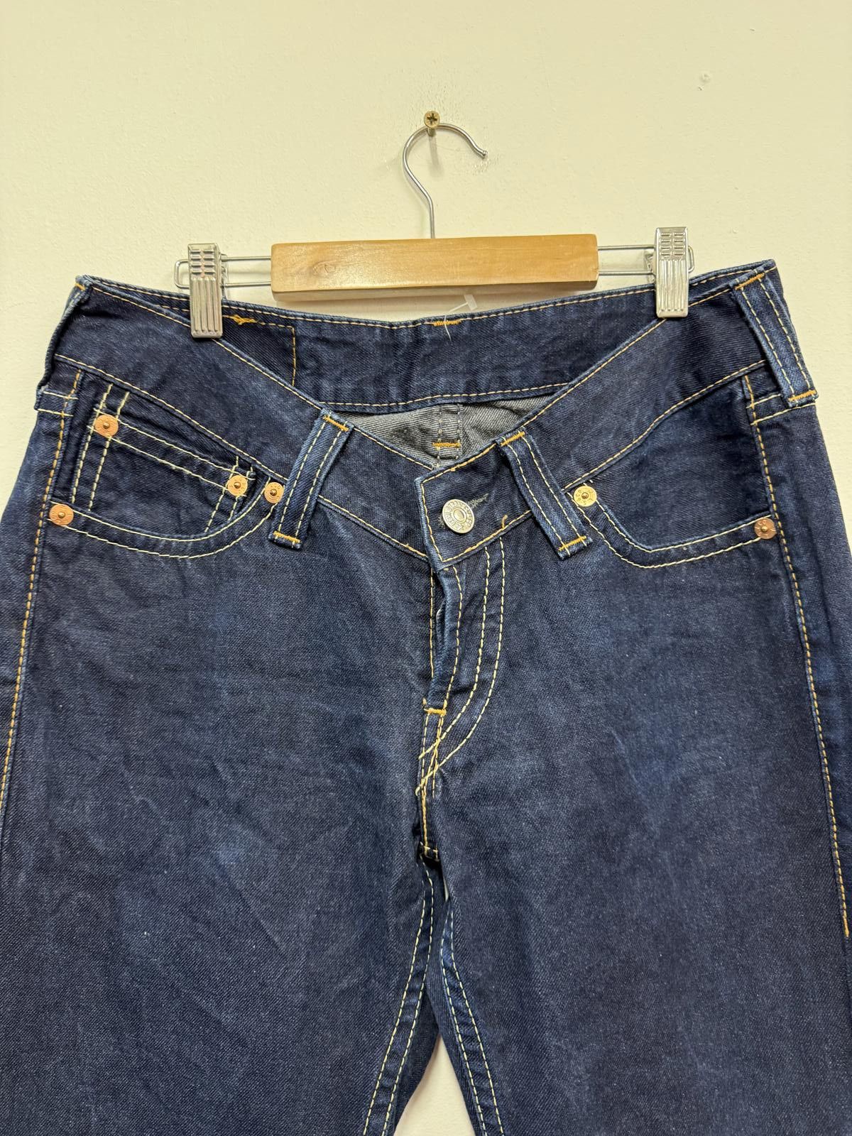 Other Levi's Dark Blue Denim Jeans W32 L32 Size US 32 / EU 48 - 4 Thumbnail