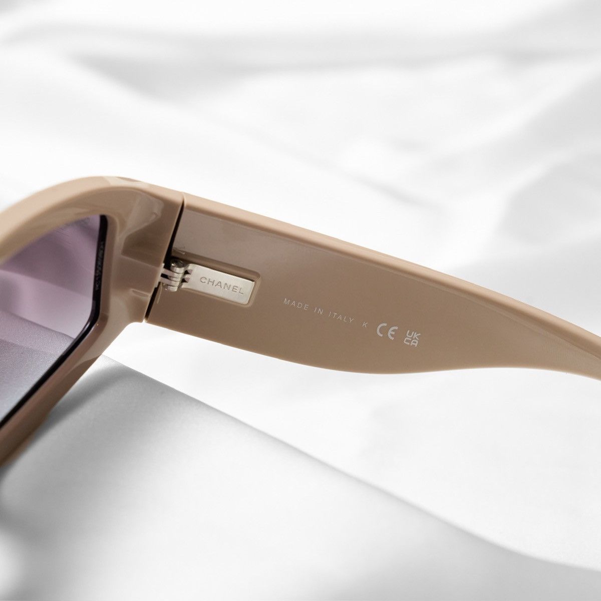 Chanel CHANEL 0CH6057 C534S6 SUNGLASSES Size ONE SIZE - 4 Thumbnail