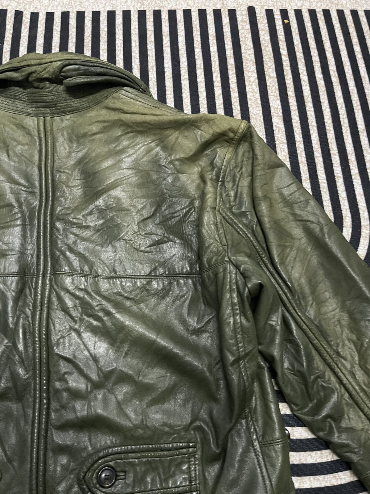 Issey Miyake VINTAGE 90s ISSEY MIYAKE SHEEPSKIN LEATHER JACKET DARK GREEN Size US M / EU 48-50 / 2 - 21 Thumbnail