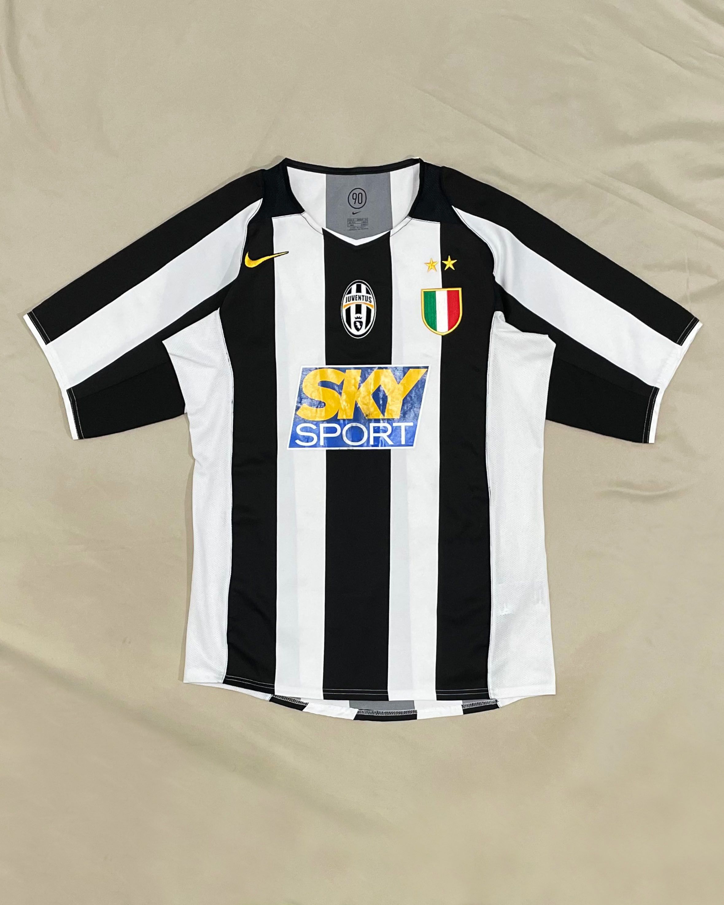 Nike Juventus Home Kit 2004 2005 Jersey Size US M / EU 48-50 / 2 - 1 Thumbnail