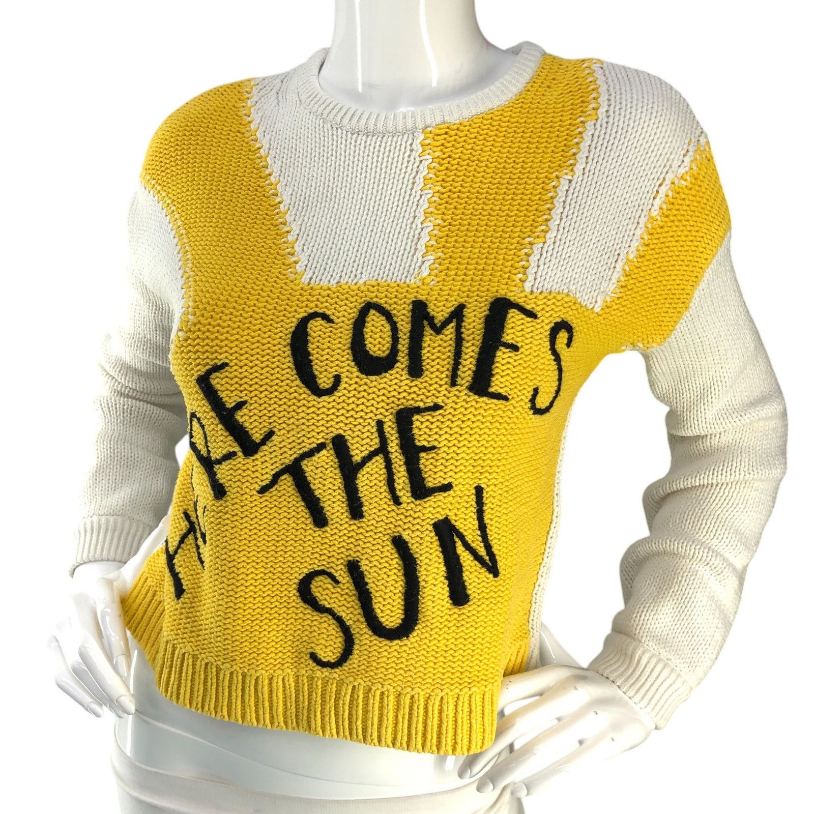 Alice + Olivia Alice + Olivia x The Beatles "Here Comes The Sun" Sweater XS Size XS / US 0-2 / IT 36-38 - 1 Thumbnail