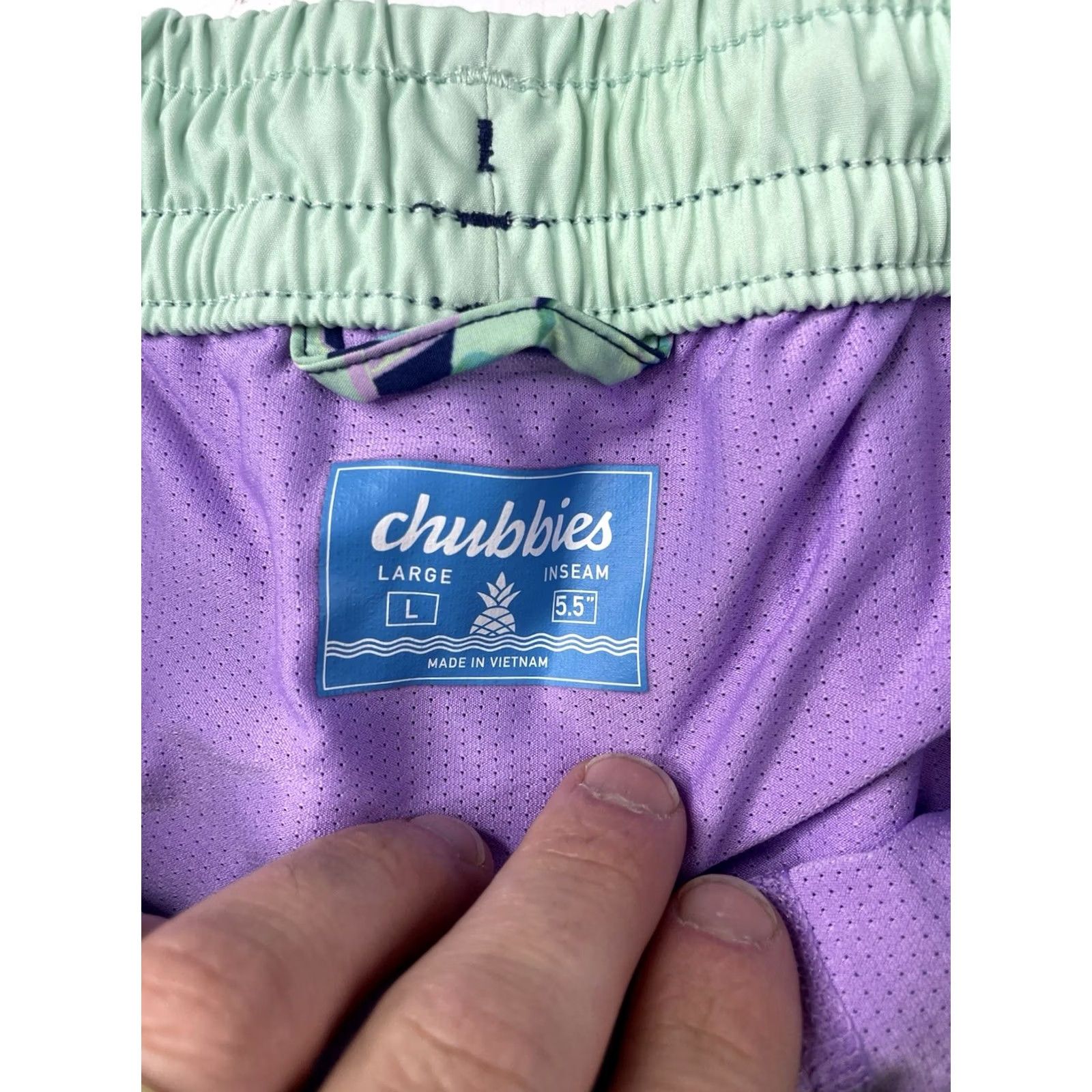 Chubbies Chubbies Mens Tropical Floral Swim Trunks Navy Mint Large Size US 33 - 3 Thumbnail