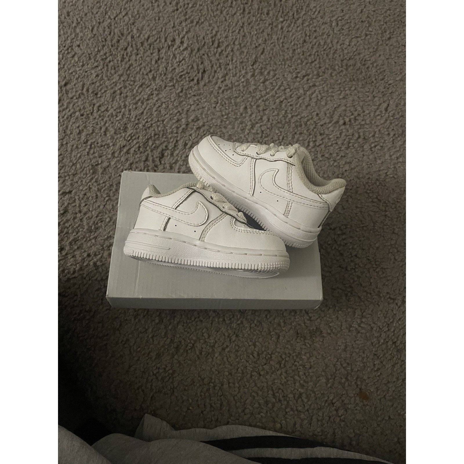 Nike Size 4c-Infant Nike Air Force 1 Low TD Triple White Shoes Size US 5 / EU 37 - 3 Thumbnail