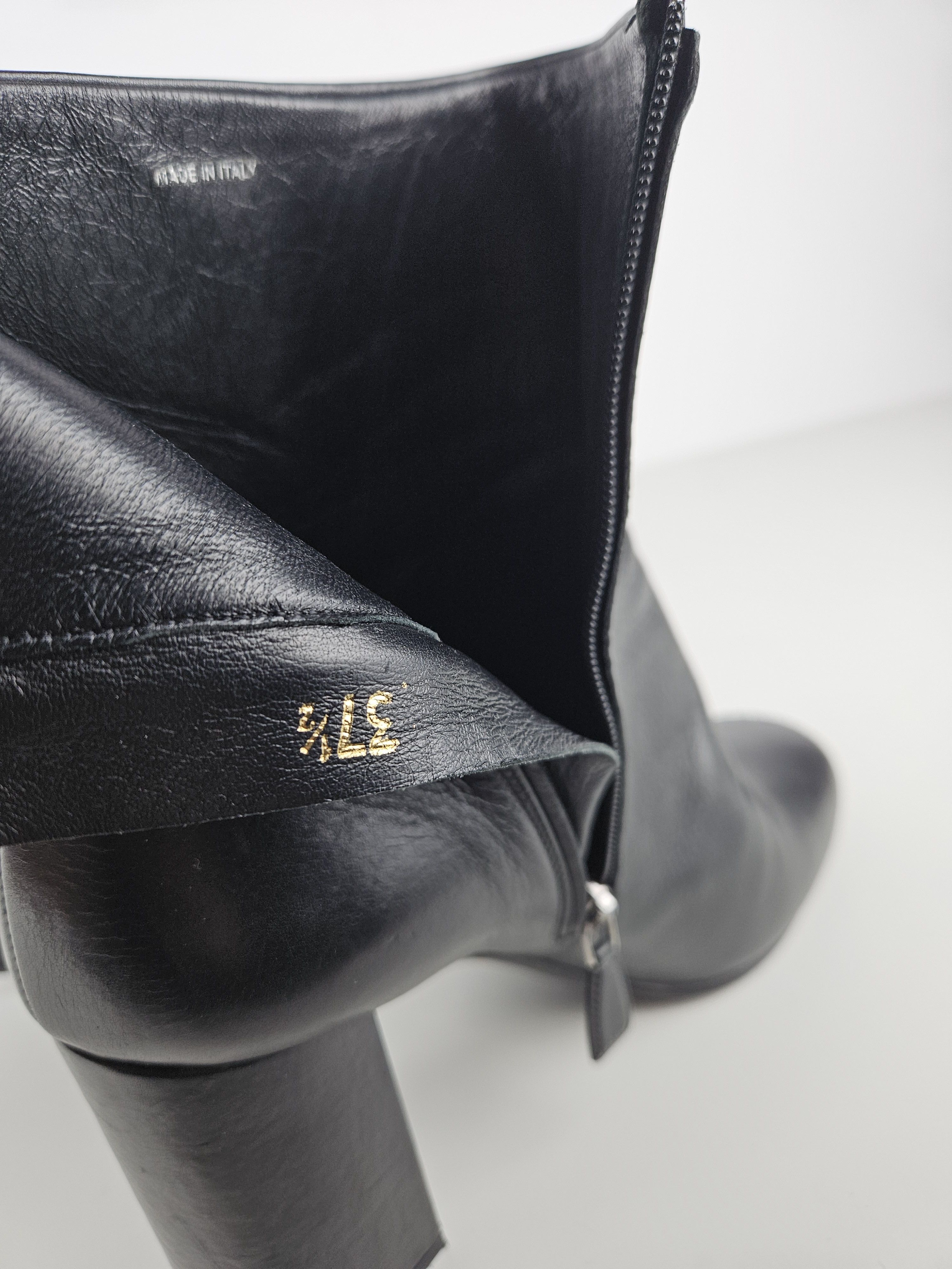 Prada Prada calf leather side zip block heel ankle boots Size US 7.5 / IT 37.5 - 20 Thumbnail