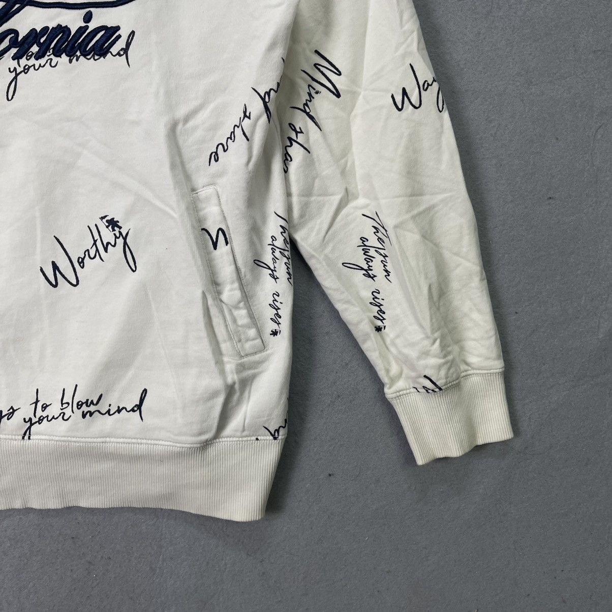 Gotcha Gotcha California All-Over Script Logo Hoodie Size US L / EU 52-54 / 3 - 4 Thumbnail