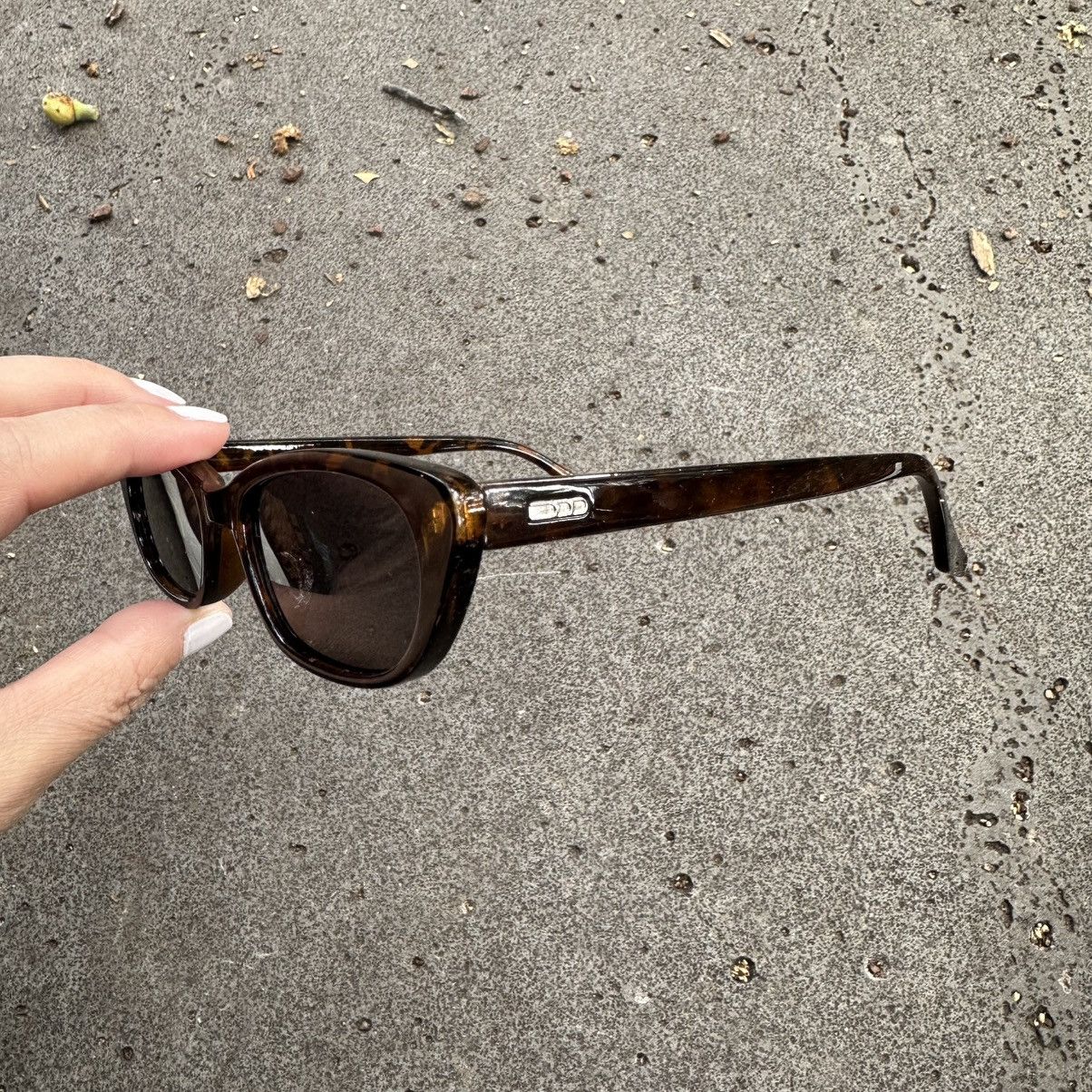 Other Y2K Unisex Sunglasses Retro Fashion Shades QZ152-01 Size ONE SIZE - 2 Thumbnail
