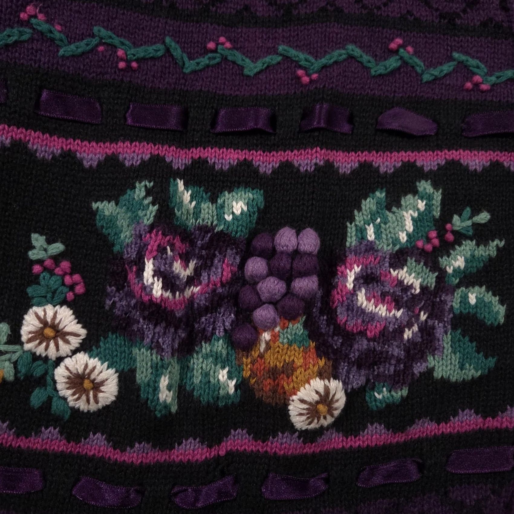 Jantzen VINTAGE Jantzen Cardigan Sweater Womens Large Black Purple Embroidered 90s Size L / US 10 / IT 46 - 5 Thumbnail