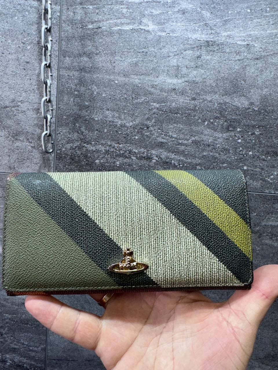 Vivienne Westwood Vivienne Westwood Clasp Bifold Wallet Striped Orb Pattern Size ONE SIZE - 1 Thumbnail