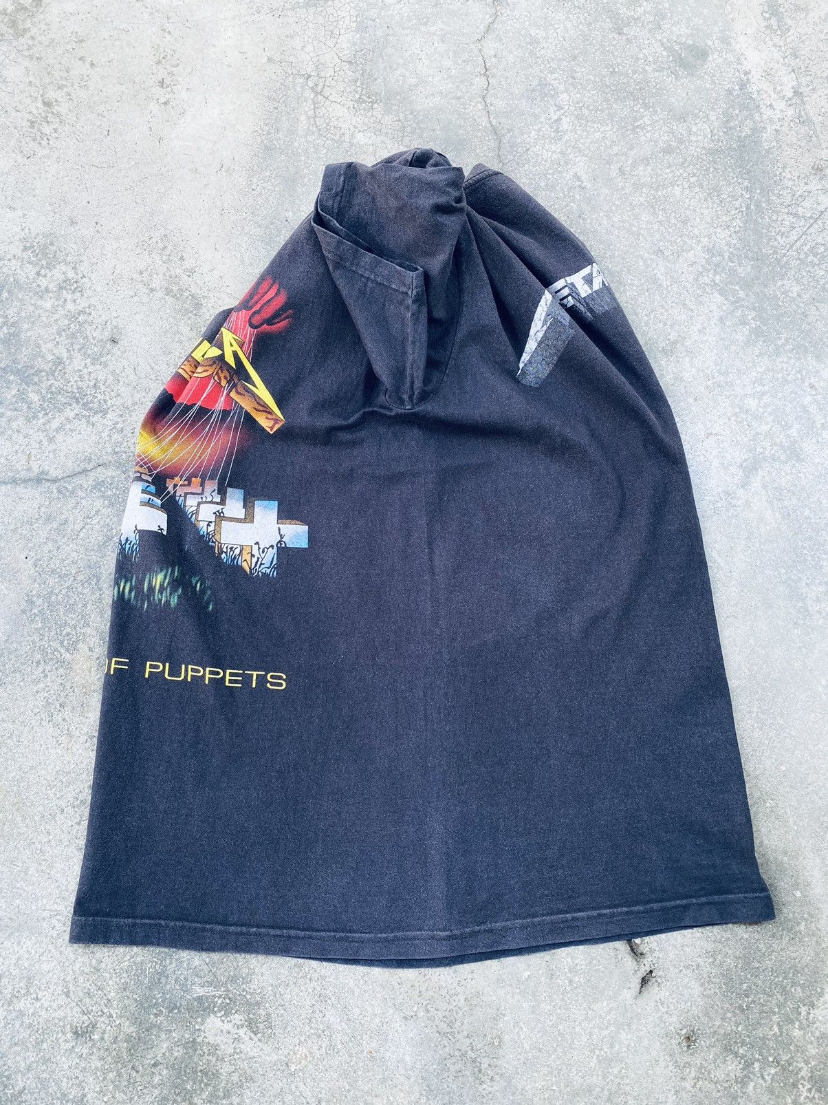 Band Tees Vintage Metalicca Master Of Puppets Band Distressed Tees Size US L / EU 52-54 / 3 - 14 Thumbnail