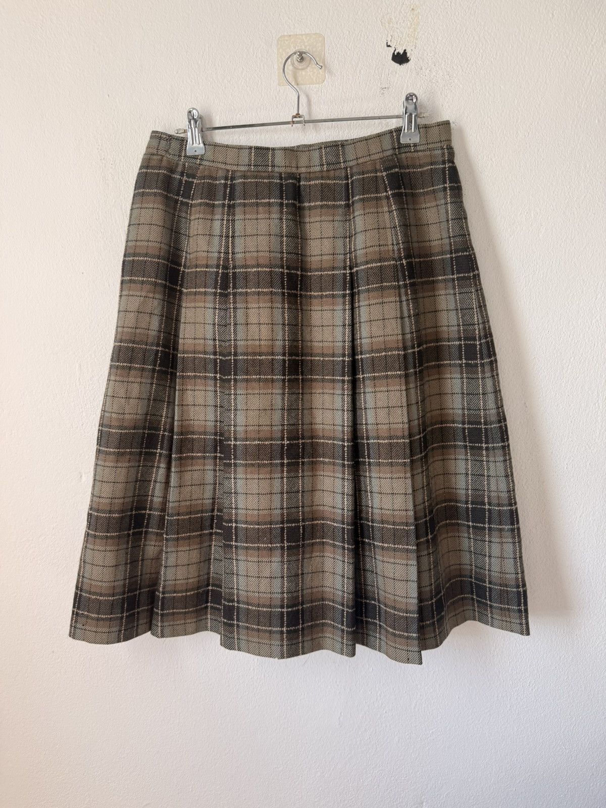 Burberry VINTAGE BURBERRY’S PLAID WOOL MIDI SKIRT Size 30" / US 8 / IT 44 - 4 Thumbnail