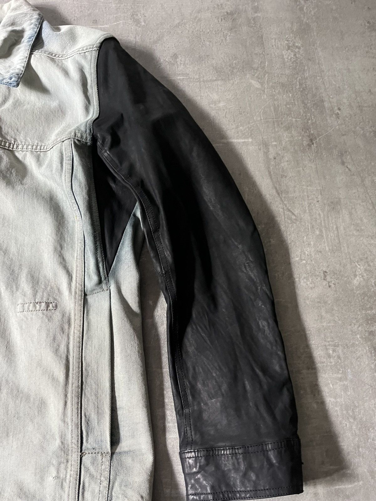 Rick Owens × Rick Owens Drkshdw Rick Owens hybrid denim calf stooge trucker jacket grail Size US L / EU 52-54 / 3 - 7 Thumbnail
