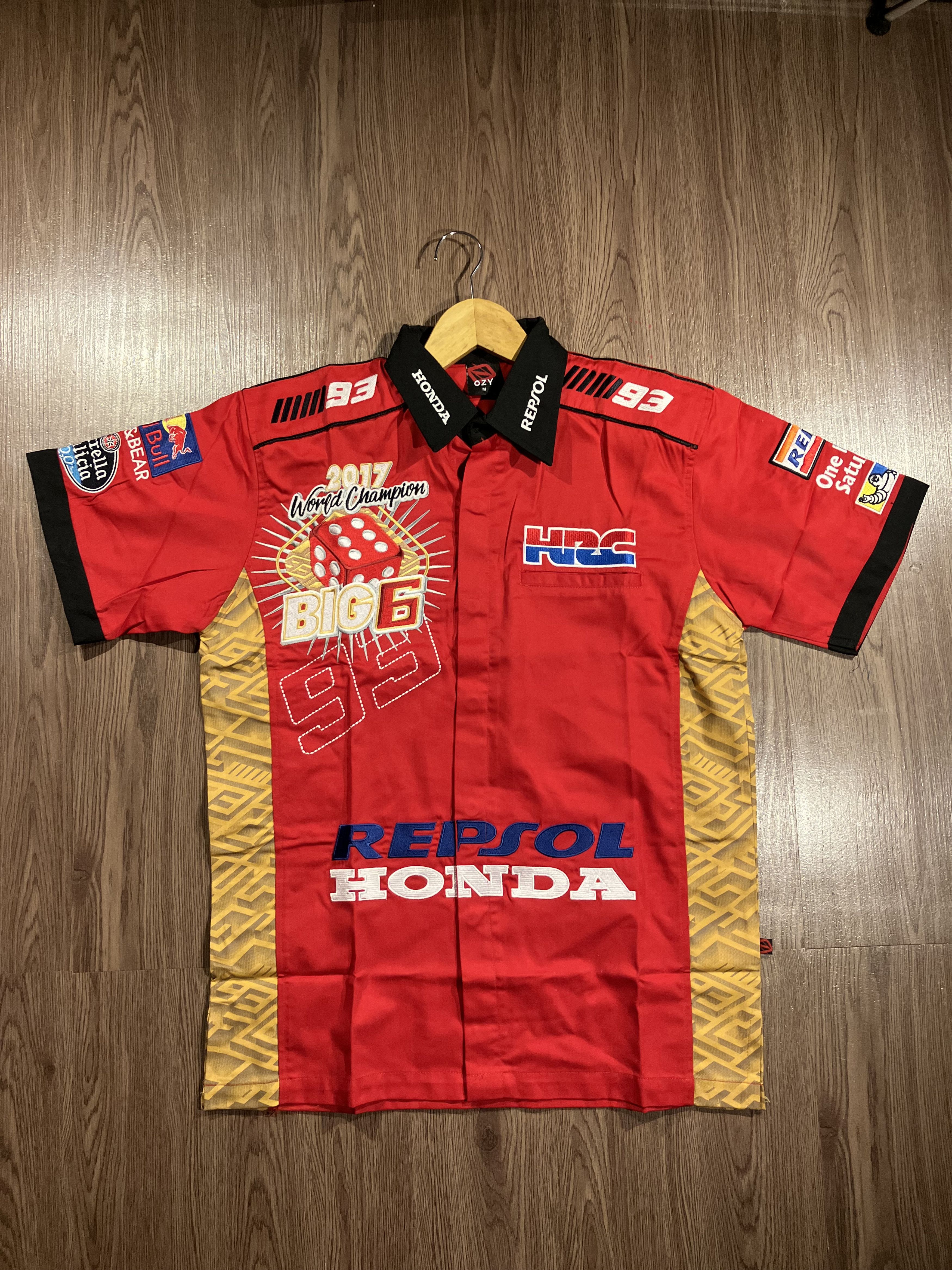 Honda Marc Marquez HRC Repsol 2017 Big 6 World Champion Workshirt Size US XL / EU 56 / 4 - 1 Thumbnail