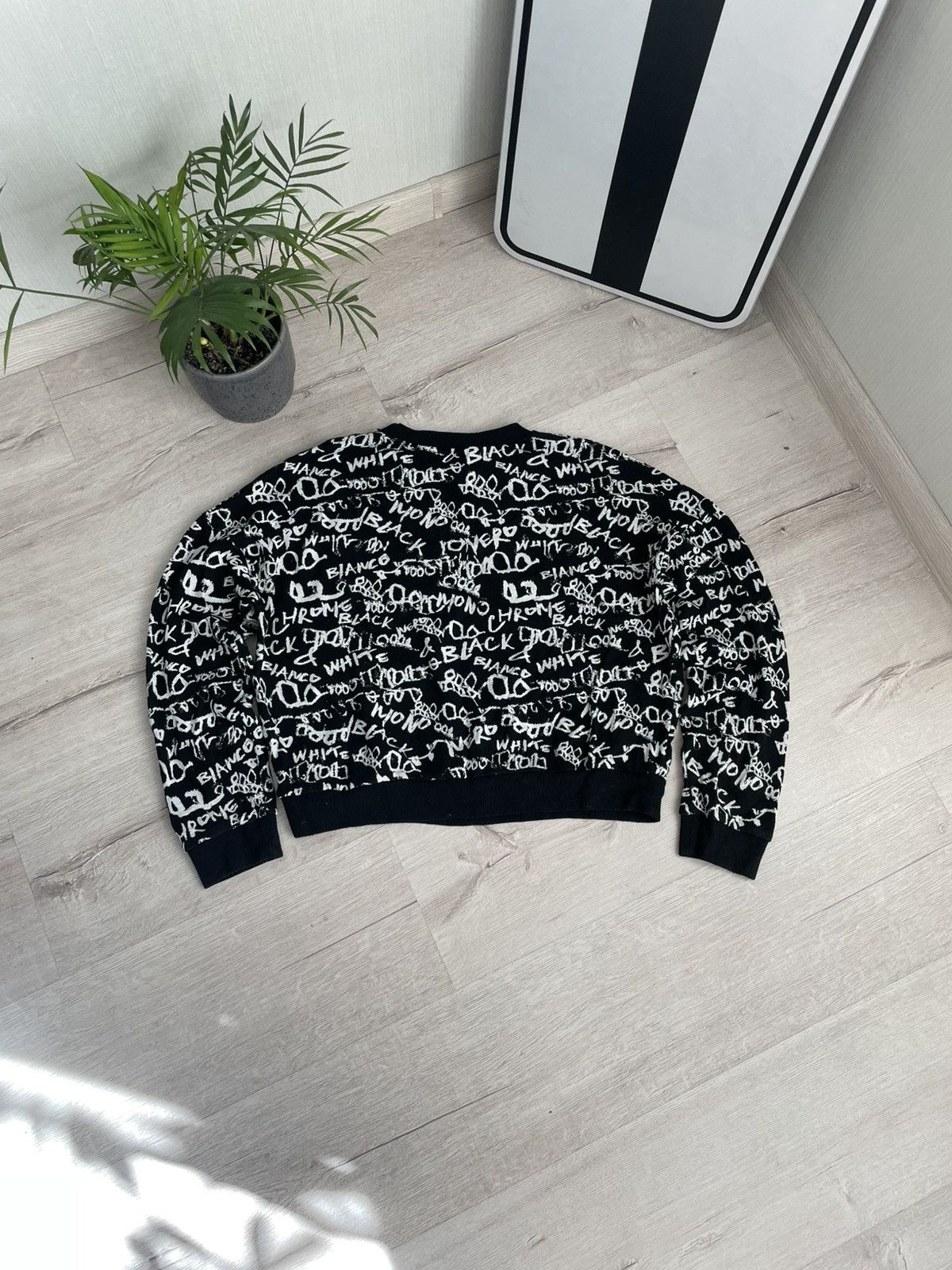 Max Mara × Weekend Max Mara Rare Over Print Weekend Max Mara Crop Top Sweatshirt Size S / US 4 / IT 40 - 2 Thumbnail
