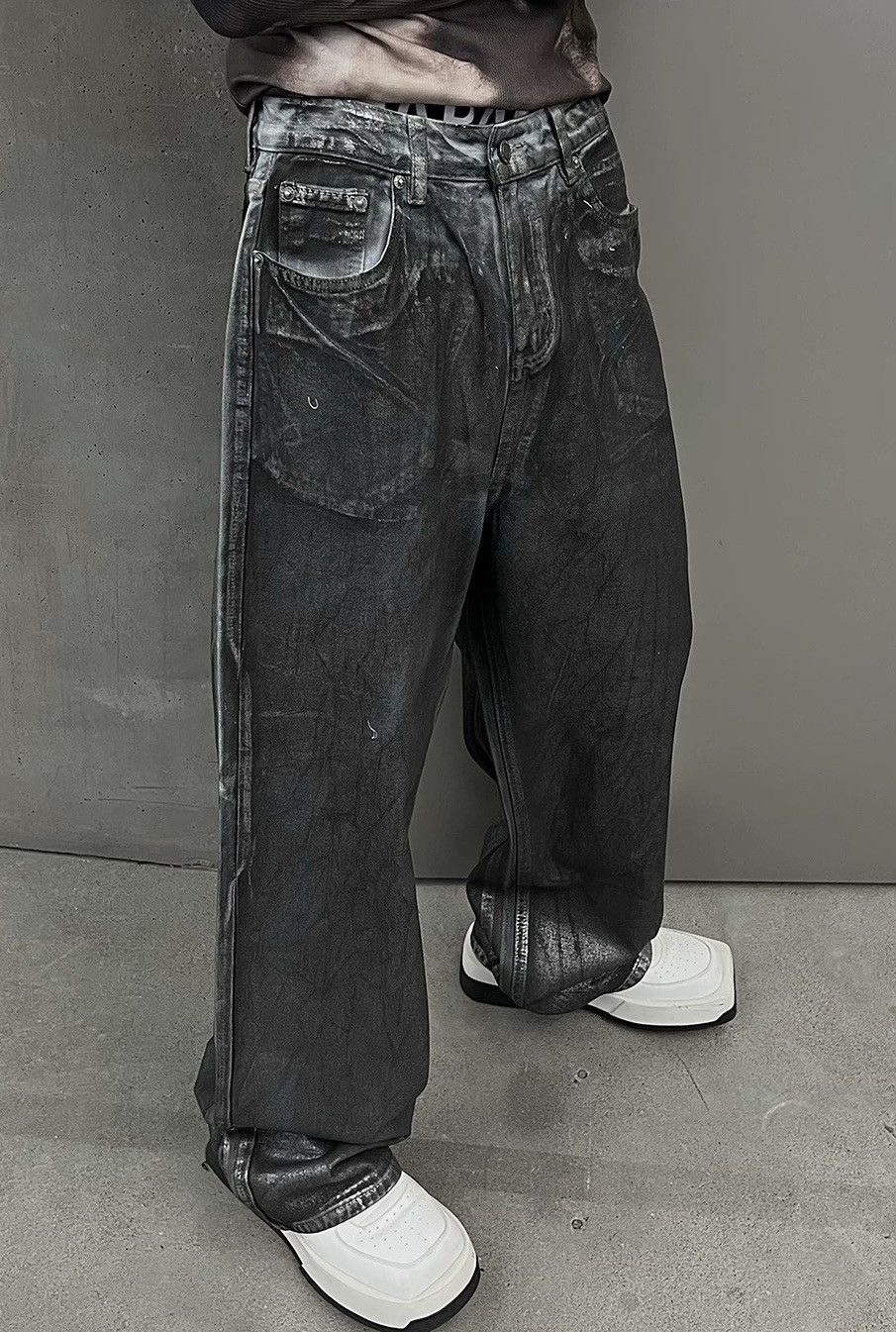 Japanese Brand × Vintage Avant garde fashion washed print faded punk jeans pants Size US 32 / EU 48 - 2 Thumbnail