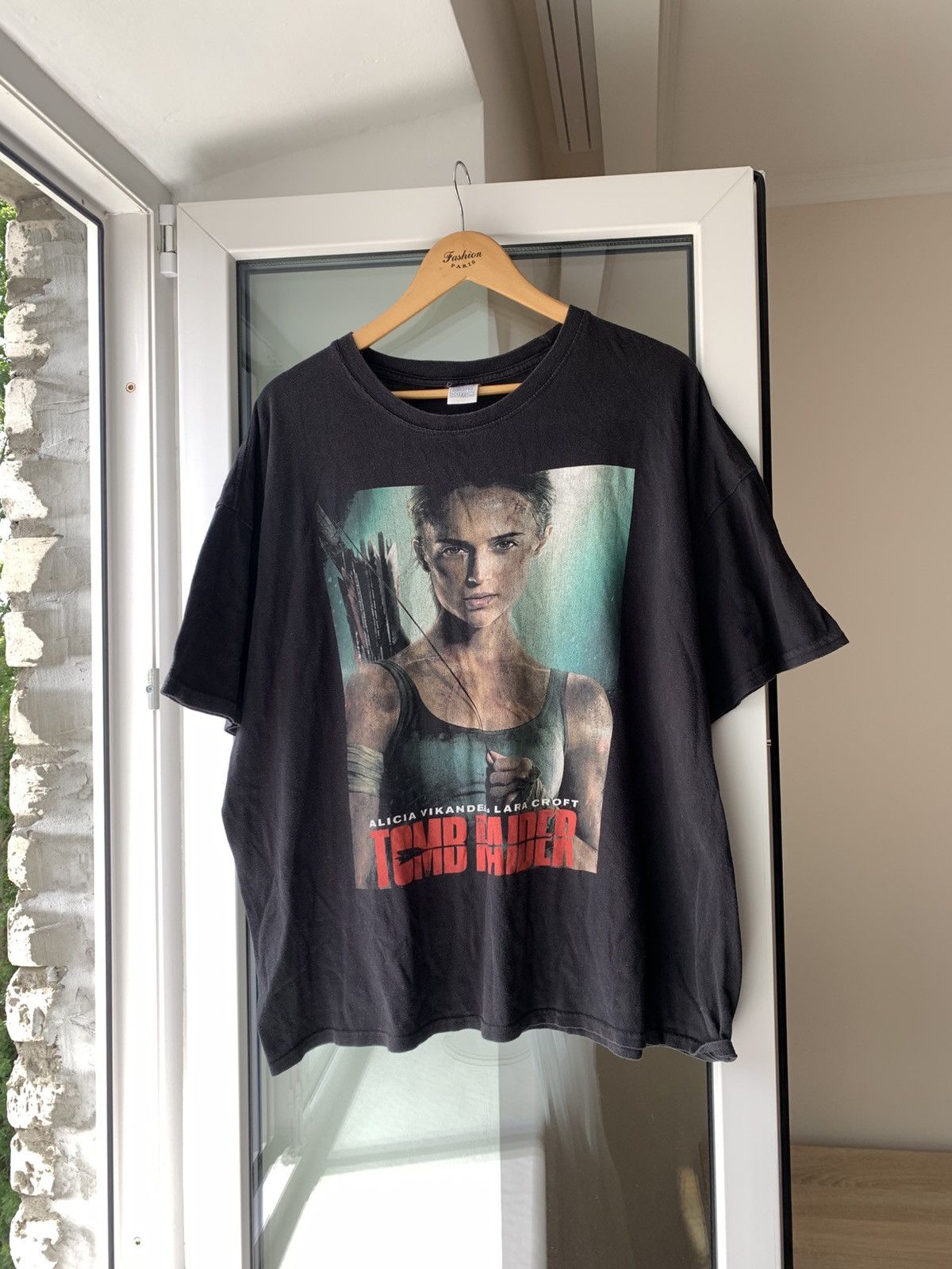 Vintage 🔥Vintage Tomb Raider Alicia Vikander is Lara Croft T-shirt Size US XXL / EU 58 / 5 - 1 Thumbnail