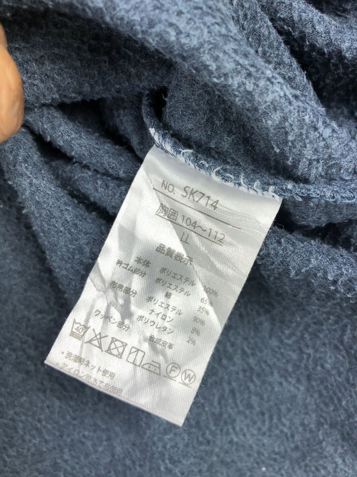 Japanese Brand × Vintage Vintage Claudio Valentino Long Sleeve Fleece T-shirt Size US XL / EU 56 / 4 - 8 Thumbnail