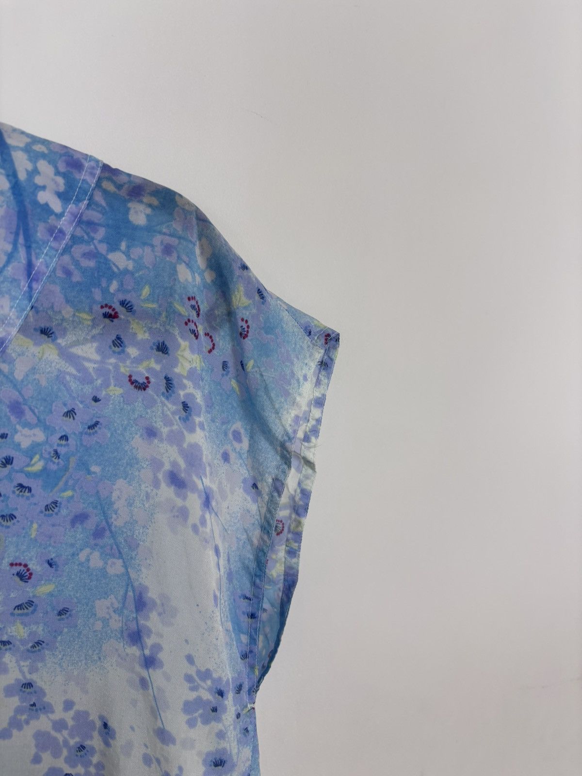 Max Mara Vintage Max Mara Women’s Blue Floral Blouse T-Shirt Top Size M / US 6-8 / IT 42-44 - 5 Thumbnail