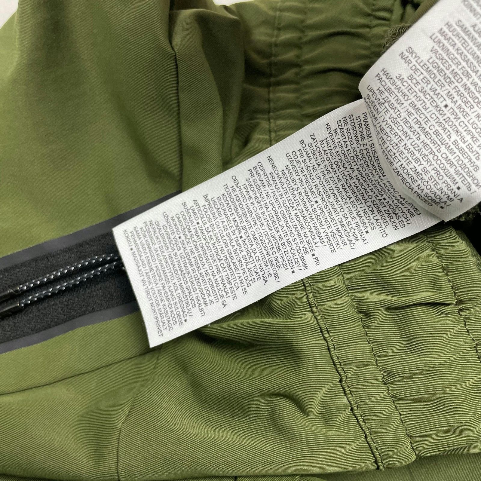 Nike Nike Sportswear Tech Essentials Men's Green Commuter Pants S Size US 30 / EU 46 - 17 Thumbnail