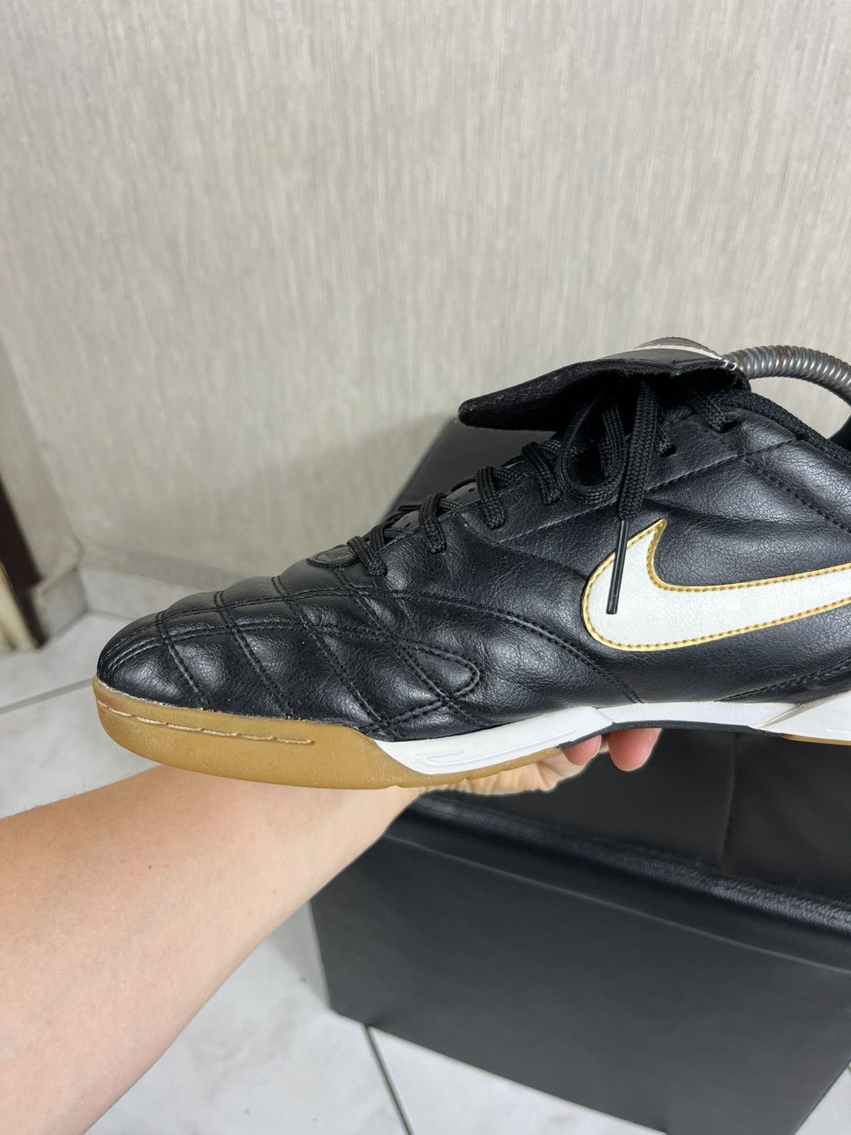 Nike × Vintage Vintage Nike Tiempo y2k soccer shoes Ronaldinho bloke core Size US 9.5 / EU 42-43 - 7 Thumbnail
