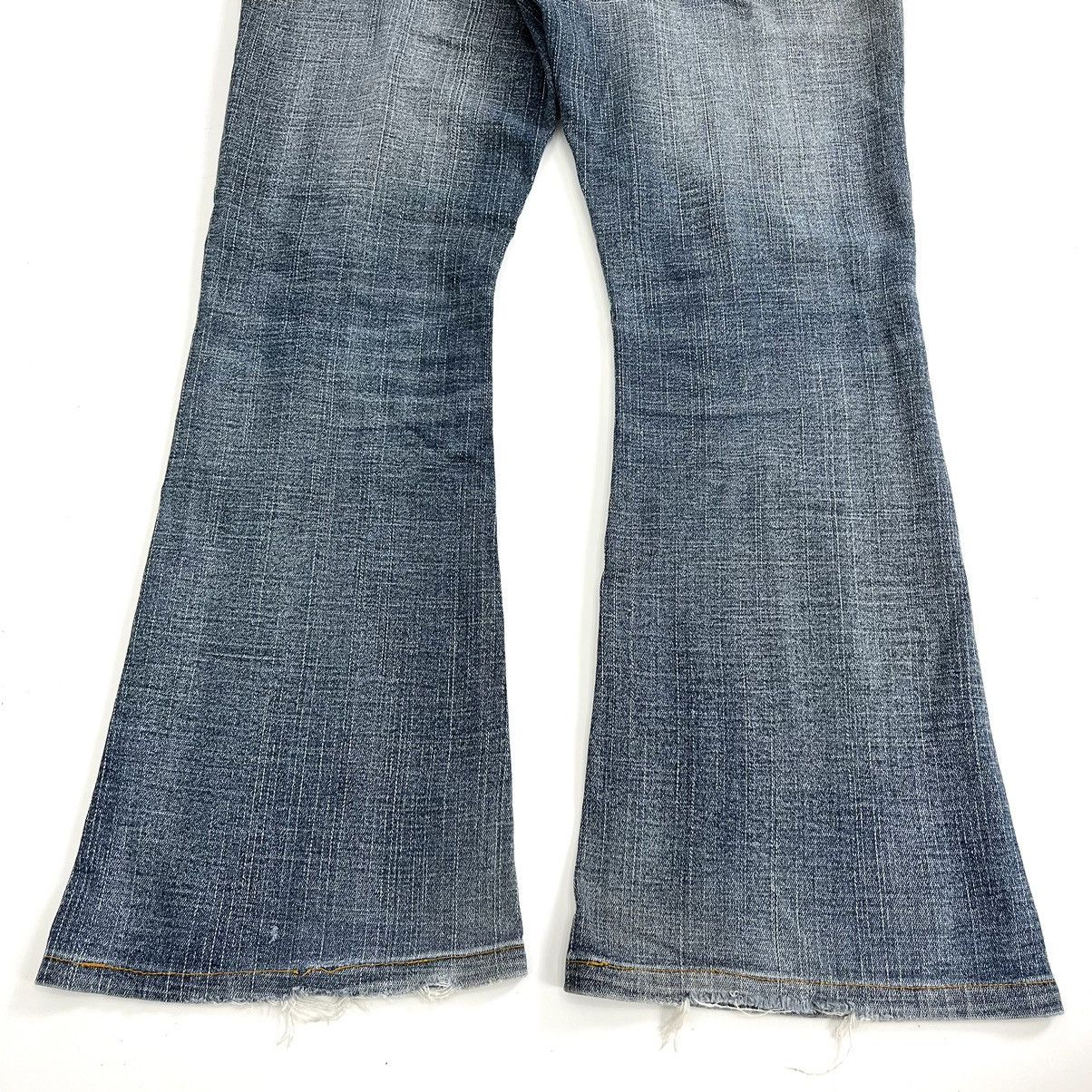 If Six Was Nine × Japanese Brand × Le Grande Bleu (L.G.B.) BCBG Flared Jeans Embroidered Bootcut Denim Pants Size 30" / US 8 / IT 44 - 9 Thumbnail