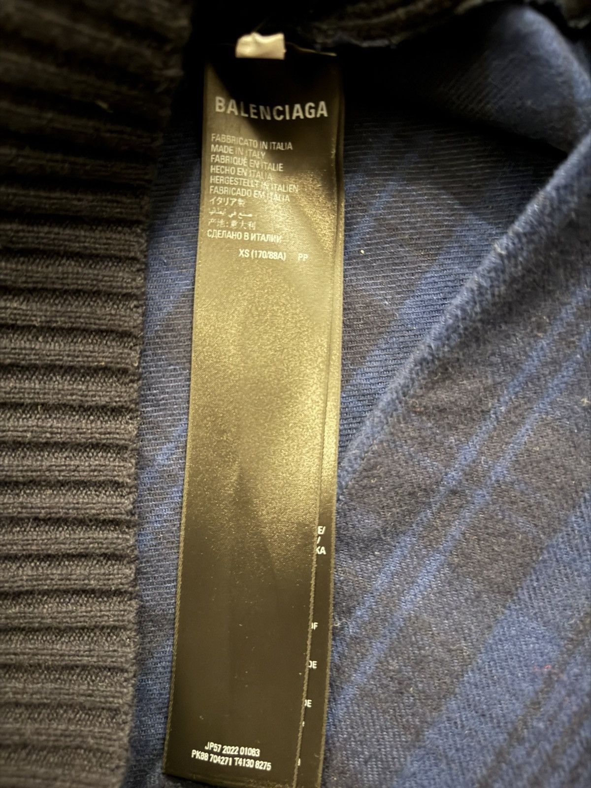 Balenciaga BALENCIAGA SWEATER WITH FLANNEL Size US XS / EU 42 / 0 - 4 Thumbnail