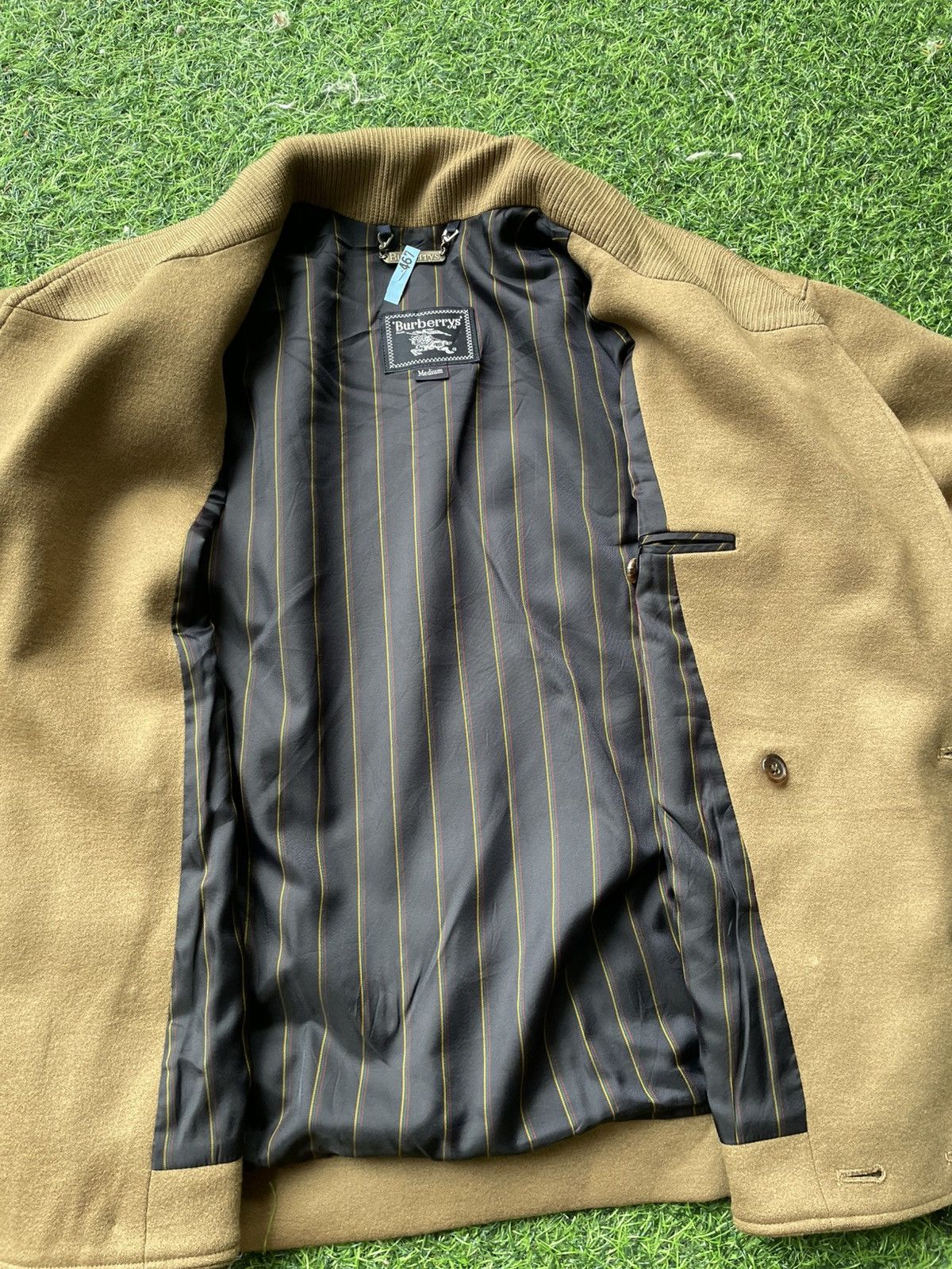 Burberry Auth Burberry Wool Bomber Jacket – Embroidered Crest Logo Size US M / EU 48-50 / 2 - 3 Thumbnail