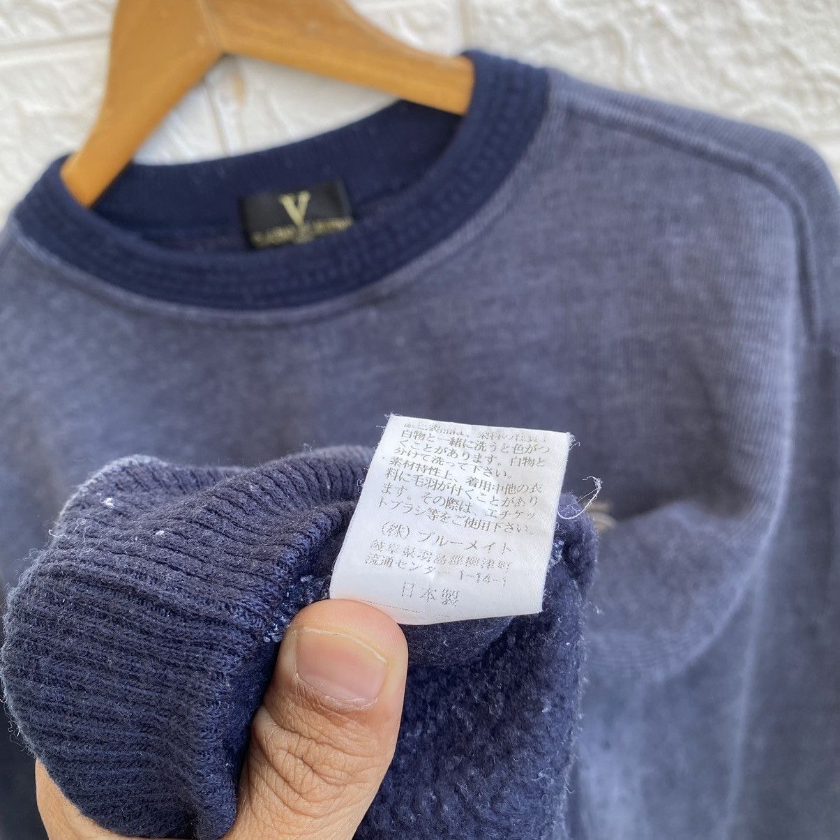 Valentino × Vintage Vintage Claudio Valentino Sweatshirt Valentino Jumper Size US L / EU 52-54 / 3 - 6 Thumbnail