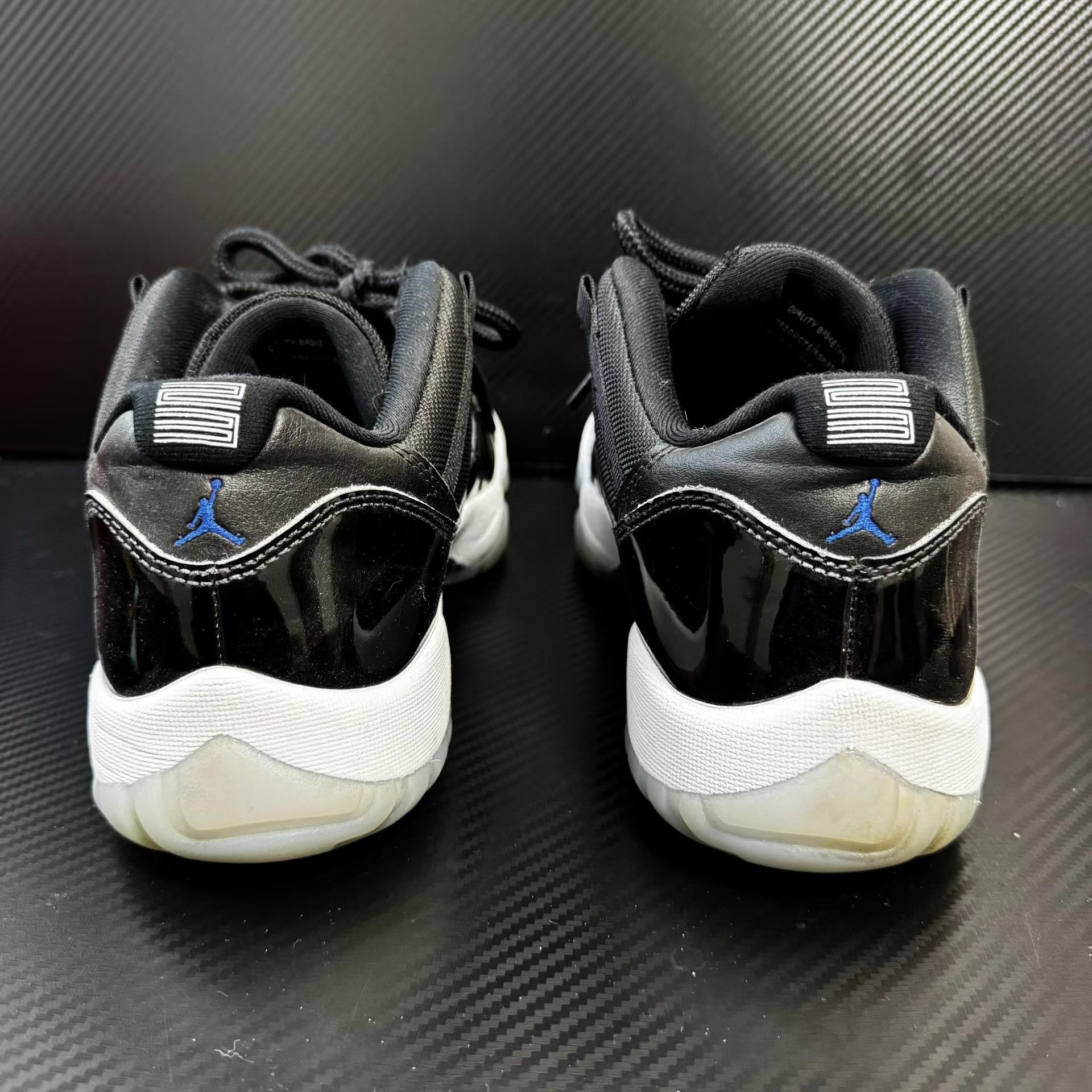 Nike Air Jordan 11 Low Q11 Size US 10 / EU 43 - 3 Thumbnail