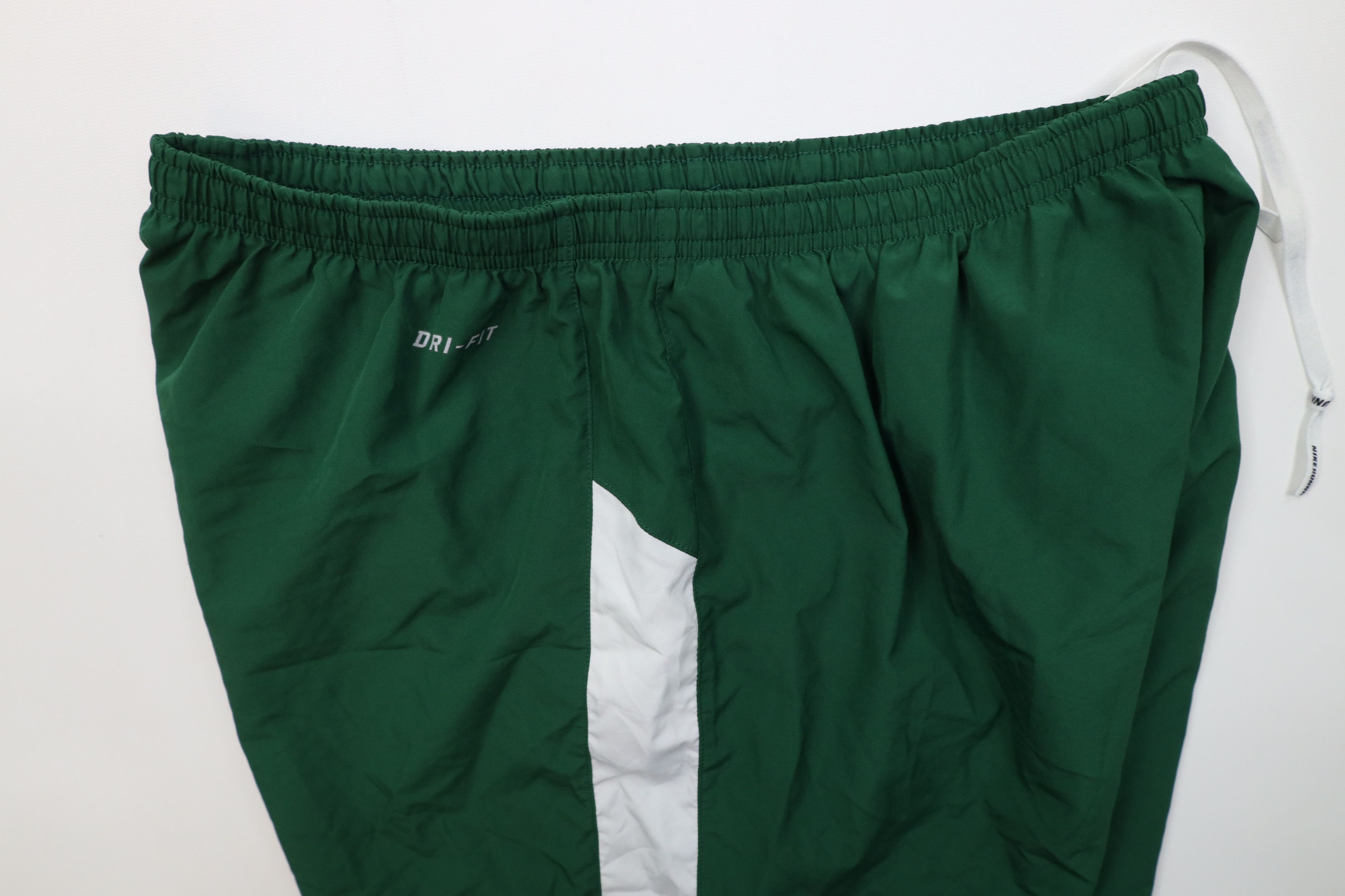 Nike Nike Lined Running Jogging Soccer Shorts Green Polyester Size US 36 / EU 52 - 9 Thumbnail