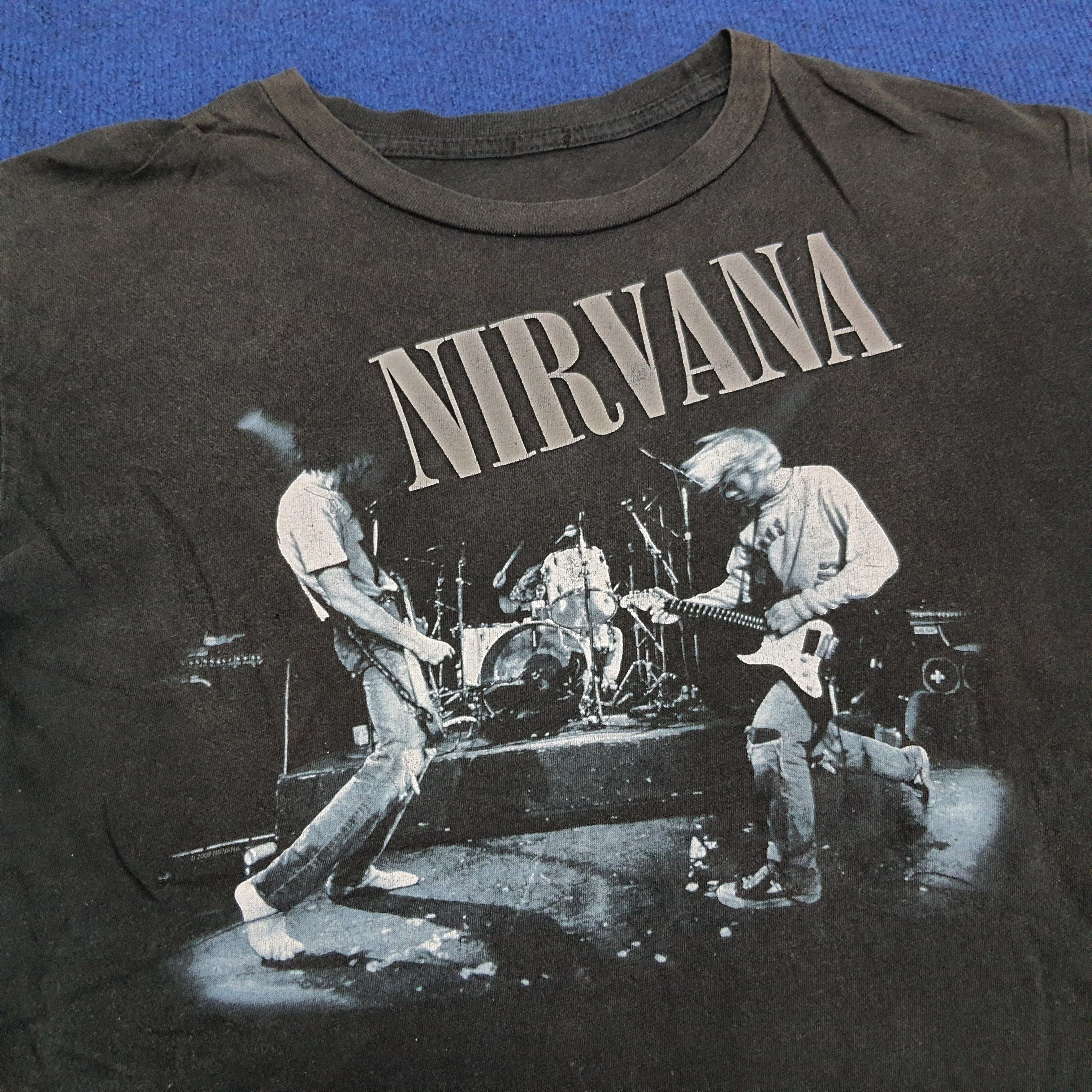 Band Tees × Nirvana × Vintage Vintage Nirvana Band Photo Tee T-shirt Size US L / EU 52-54 / 3 - 2 Thumbnail