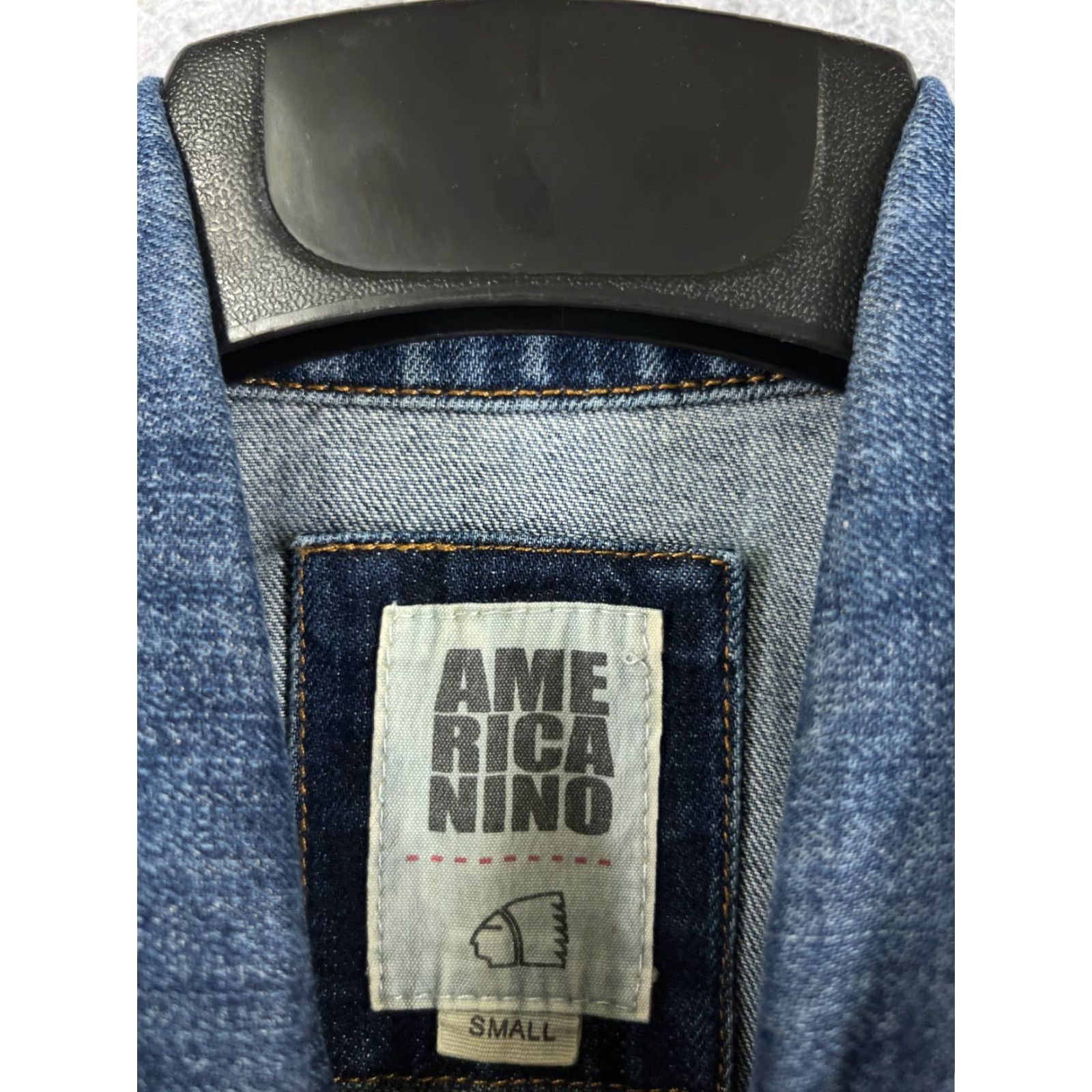Vintage VINTAGE Americanino Denim Jacket Womens Small Blue Trucker Cotton Blend Button Pocket 80s 90s Size 28" / US 6 / IT 42 - 7 Thumbnail