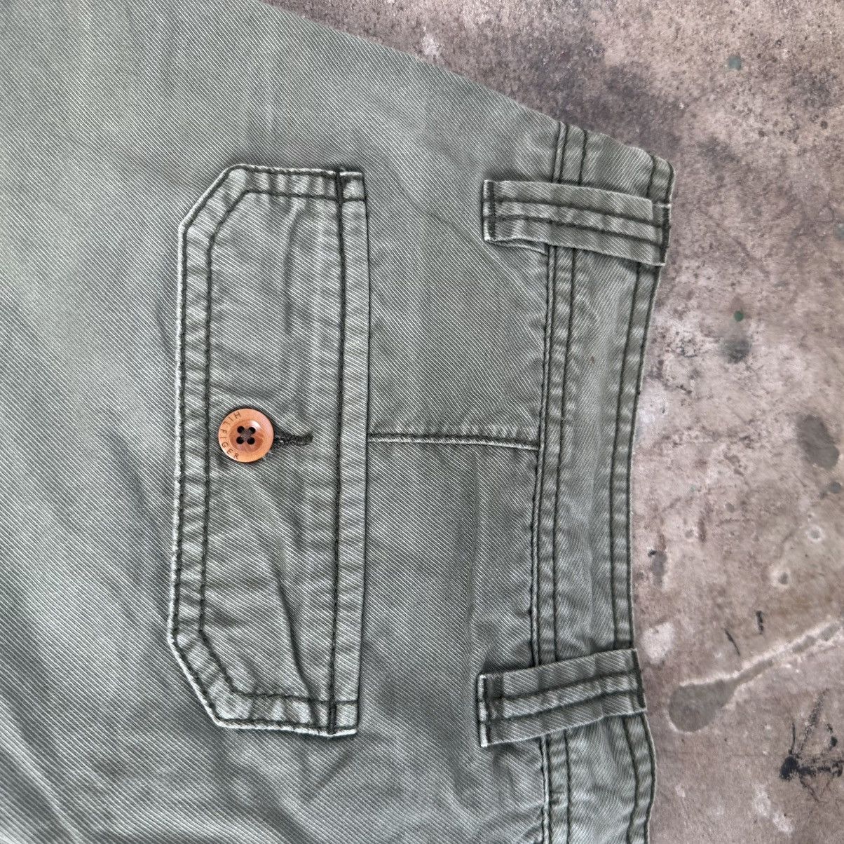 Tommy Hilfiger Tommy Hilfiger Shorts Japanese Front Multi-Pocket Cotton Size US 34 / EU 50 - 8 Thumbnail