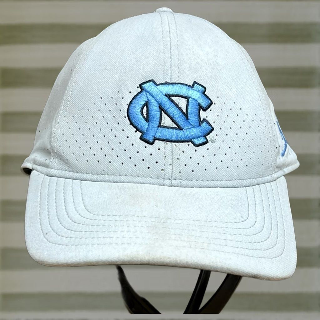 Jordan Brand Tarheels Hat Cap Mens Strapback UNC Air Jordan Jumpman Baseball Cap Gray One Size Mens Size ONE SIZE - 1 Thumbnail