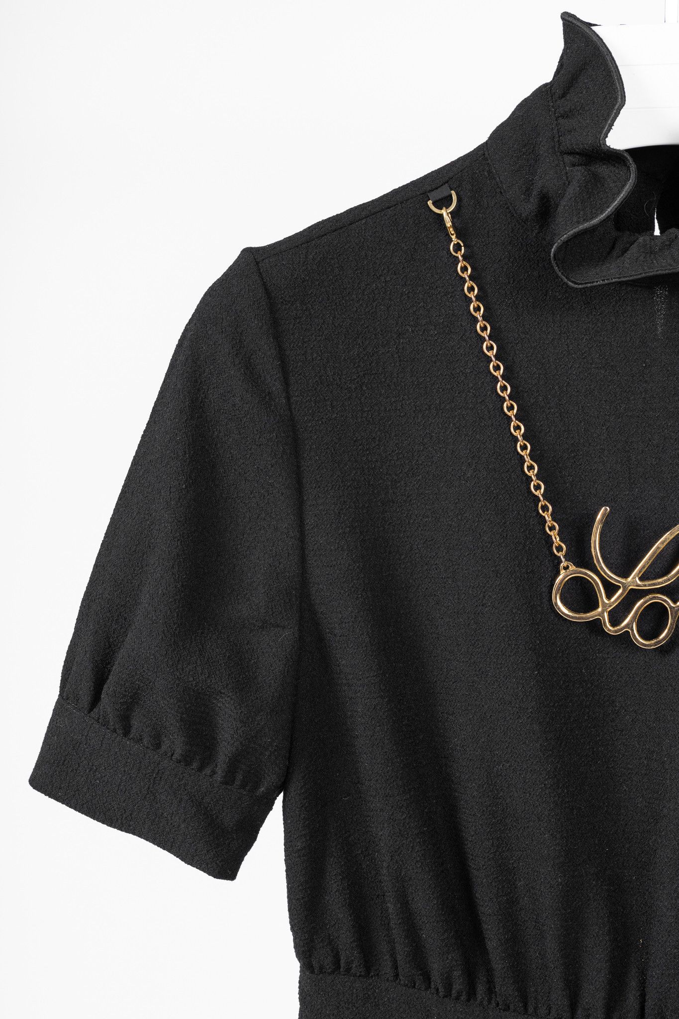 Love Moschino Love Moschino Black Crepe "Love"-Necklace Mini Dress Size S / US 4 / IT 40 - 6 Thumbnail