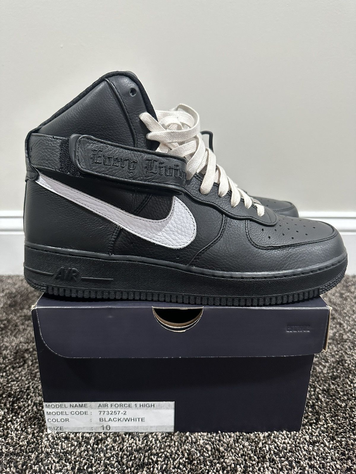 Nike × Vlone Vlone x Nike Air Force 1 High Black London Sample Sneaker Size US 10 / EU 43 - 2 Thumbnail