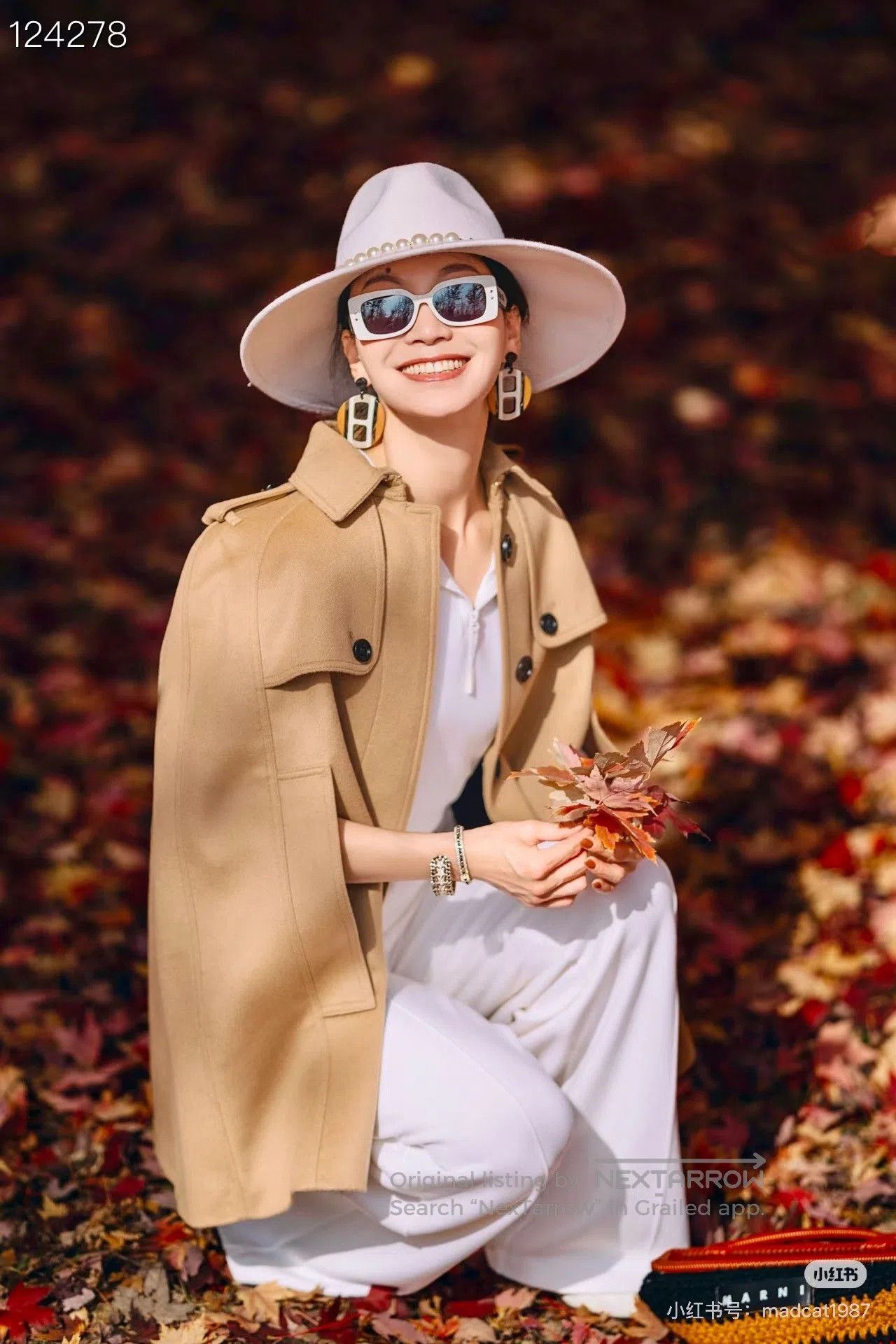 Burberry Burberry Cashmere Cape Coat. Size L / US 10 / IT 46 - 6 Thumbnail