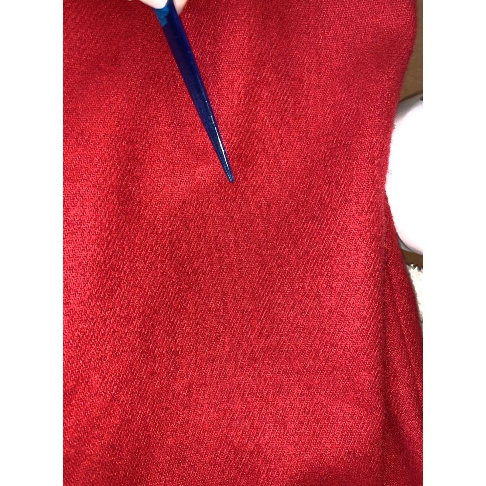 Vintage VINTAGE Red Wool Straight Skirt Womens Size 24 Knee Length 80s 24 Womens Skirt Size 42" / US 20 - 8 Thumbnail