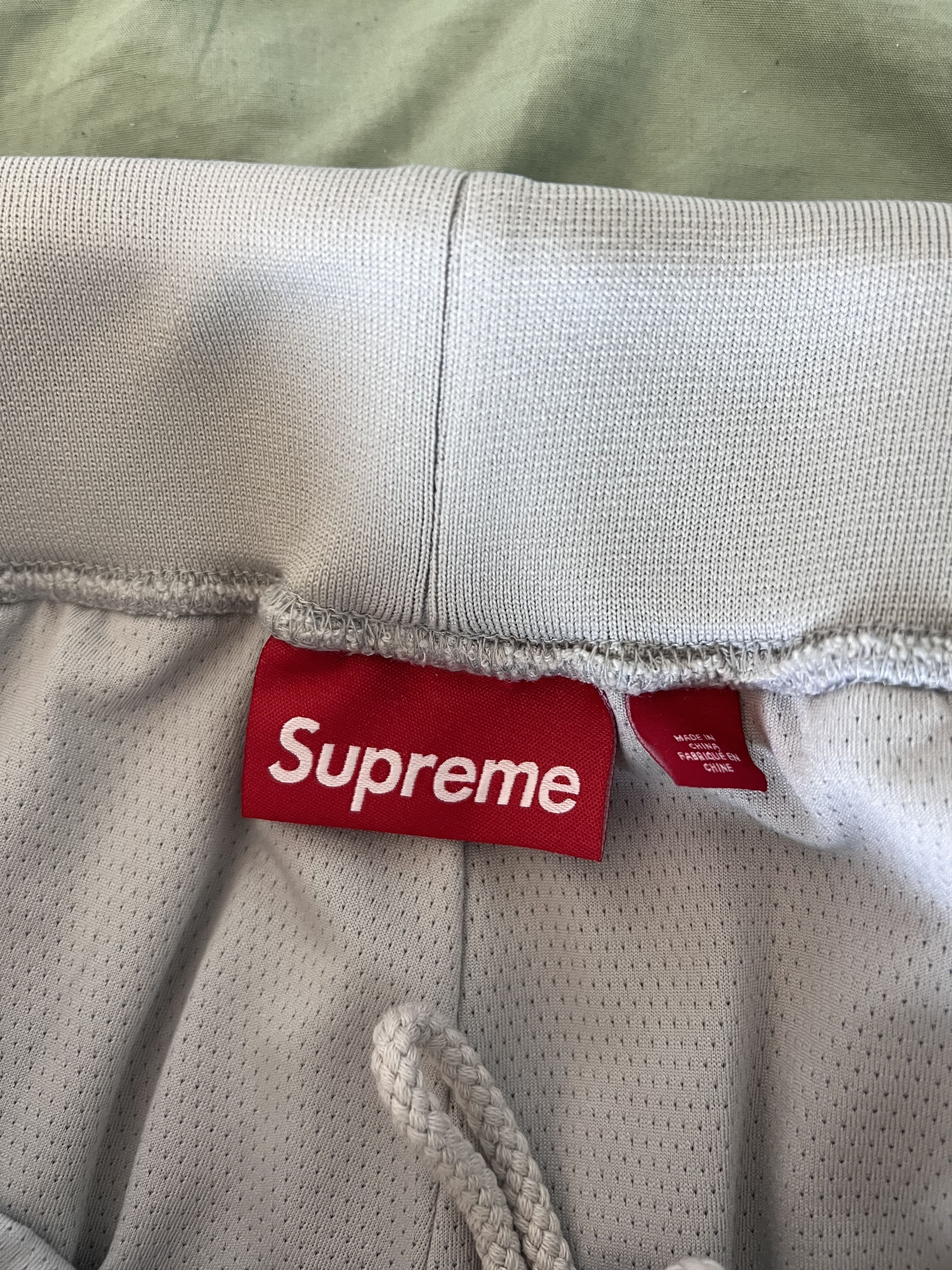 Supreme Supreme Ultrasuede Mesh Shorts in Grey Size US 32 / EU 48 - 7 Thumbnail