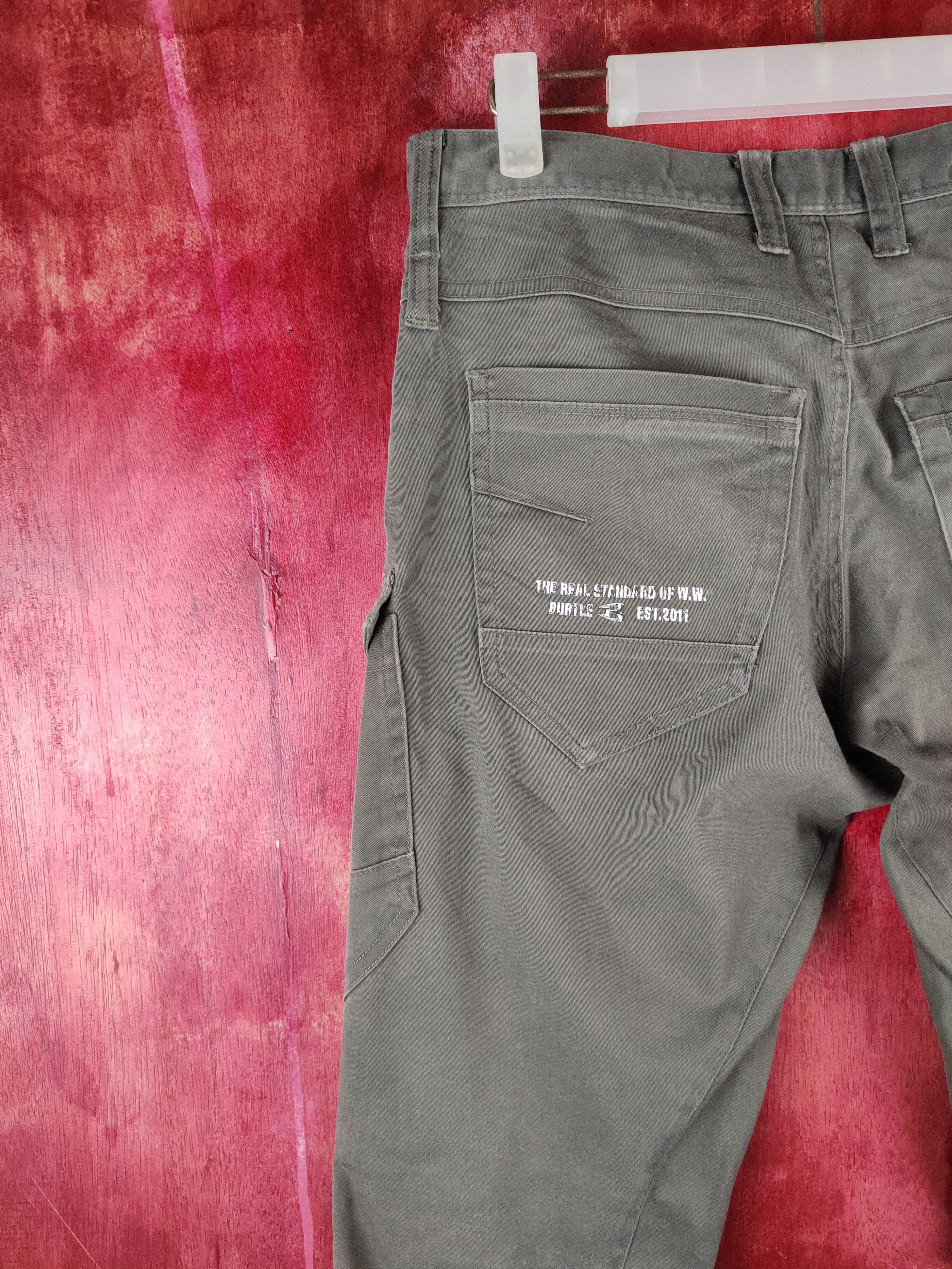 Japanese Brand Burtle Dark Gray Multipocket Cargo Pants N#S23 Size US 31 - 12 Thumbnail