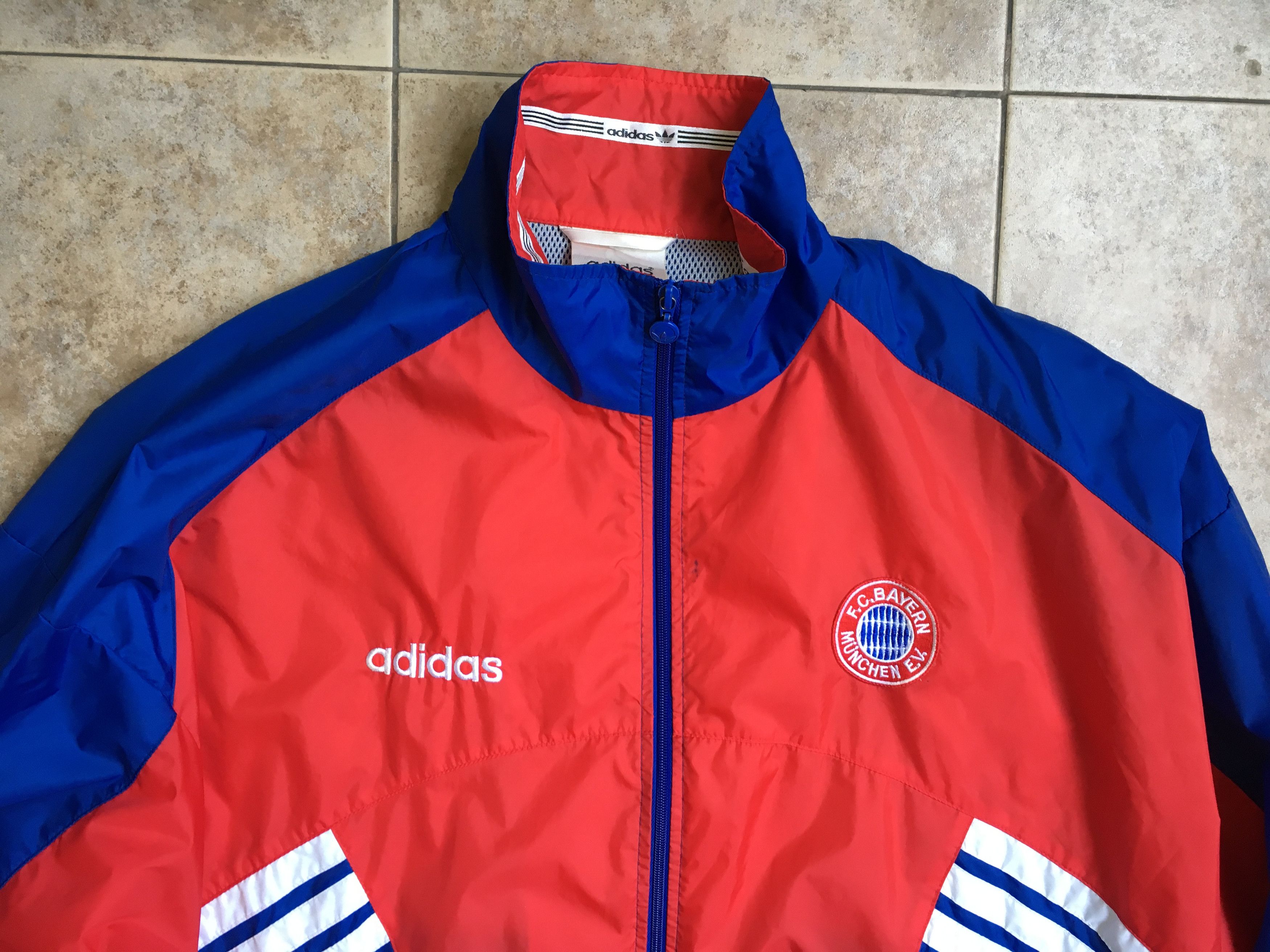 Adidas FC Bayern Munich Lightweight Windbreaker Jacket 90's Size XL Size US XL / EU 56 / 4 - 4 Thumbnail