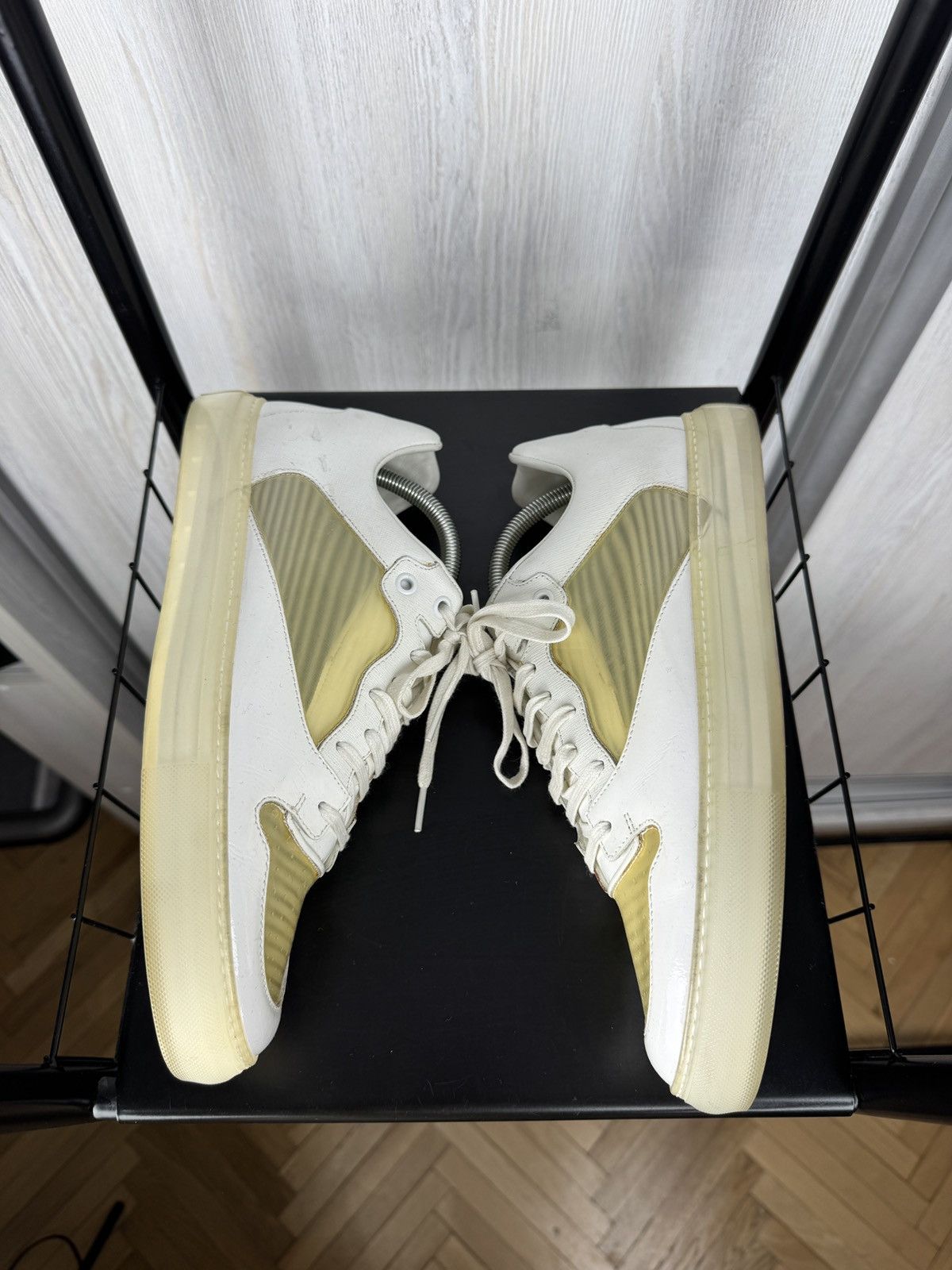 Balenciaga MENS BALENCIAGA WHITE LEATHER LACE-UP SNEAKERS EU 42 341772 Size US 9 / EU 42 - 8 Thumbnail