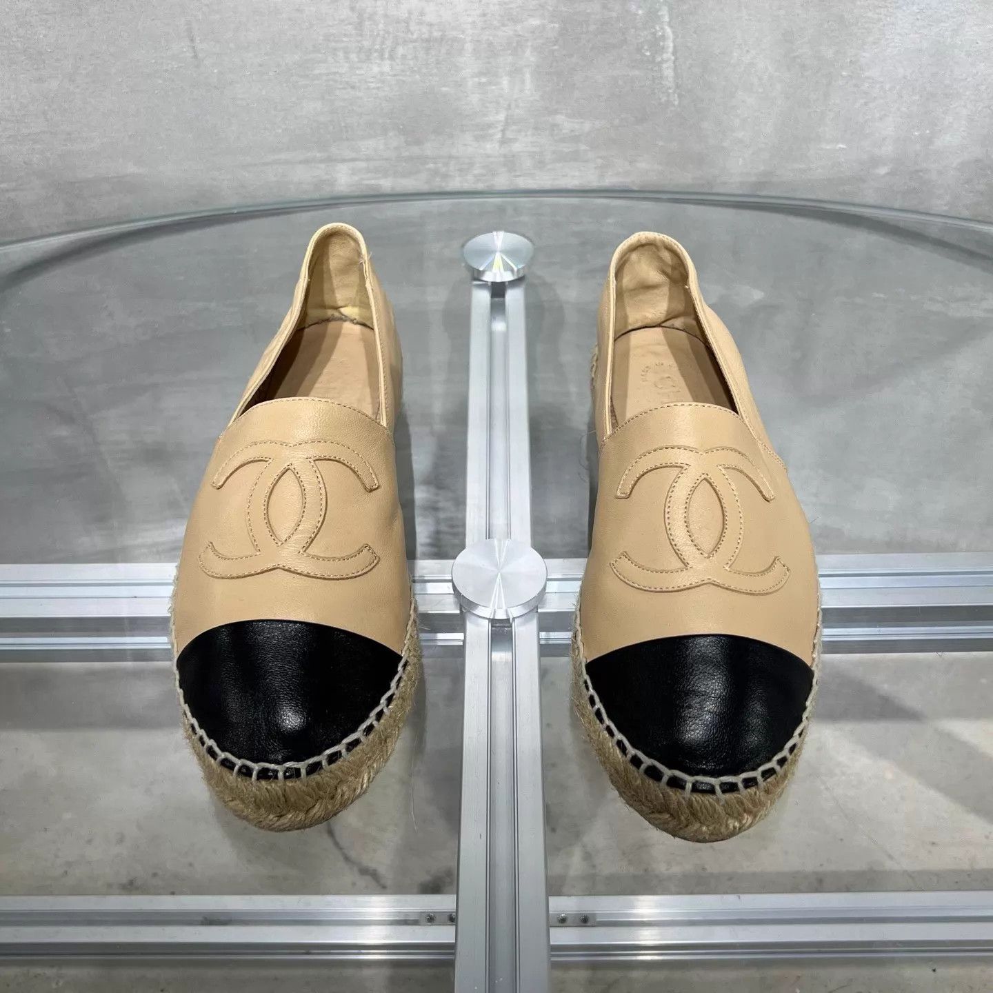 Chanel Chanel Beige Fisherman Shoes 38 EUR Size US 7.5 / IT 37.5 - 1 Thumbnail